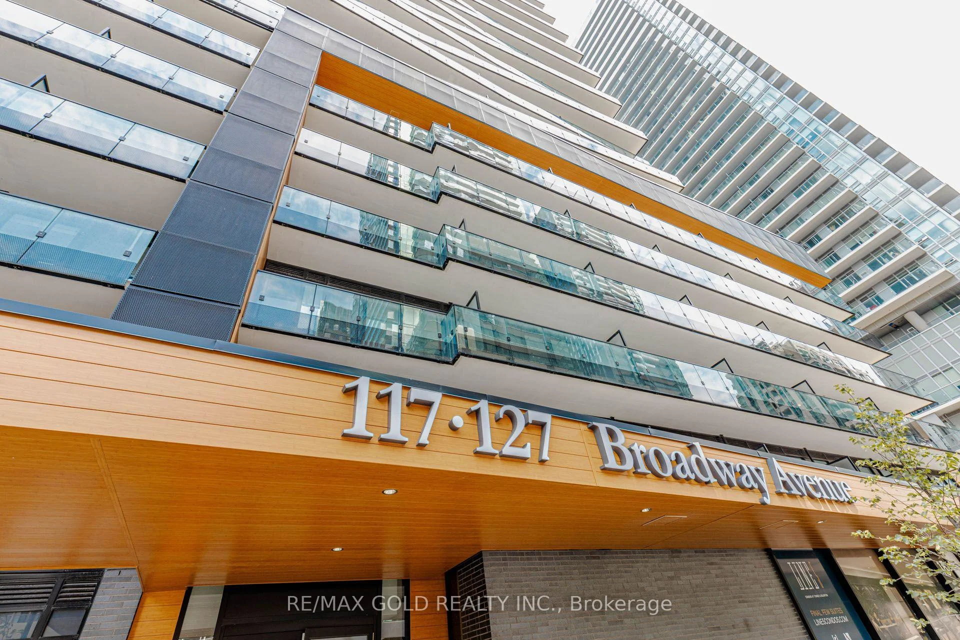 Photo 1 of 127 Broadway Avenue, Toronto, Mount Pleasant West — HOMEH