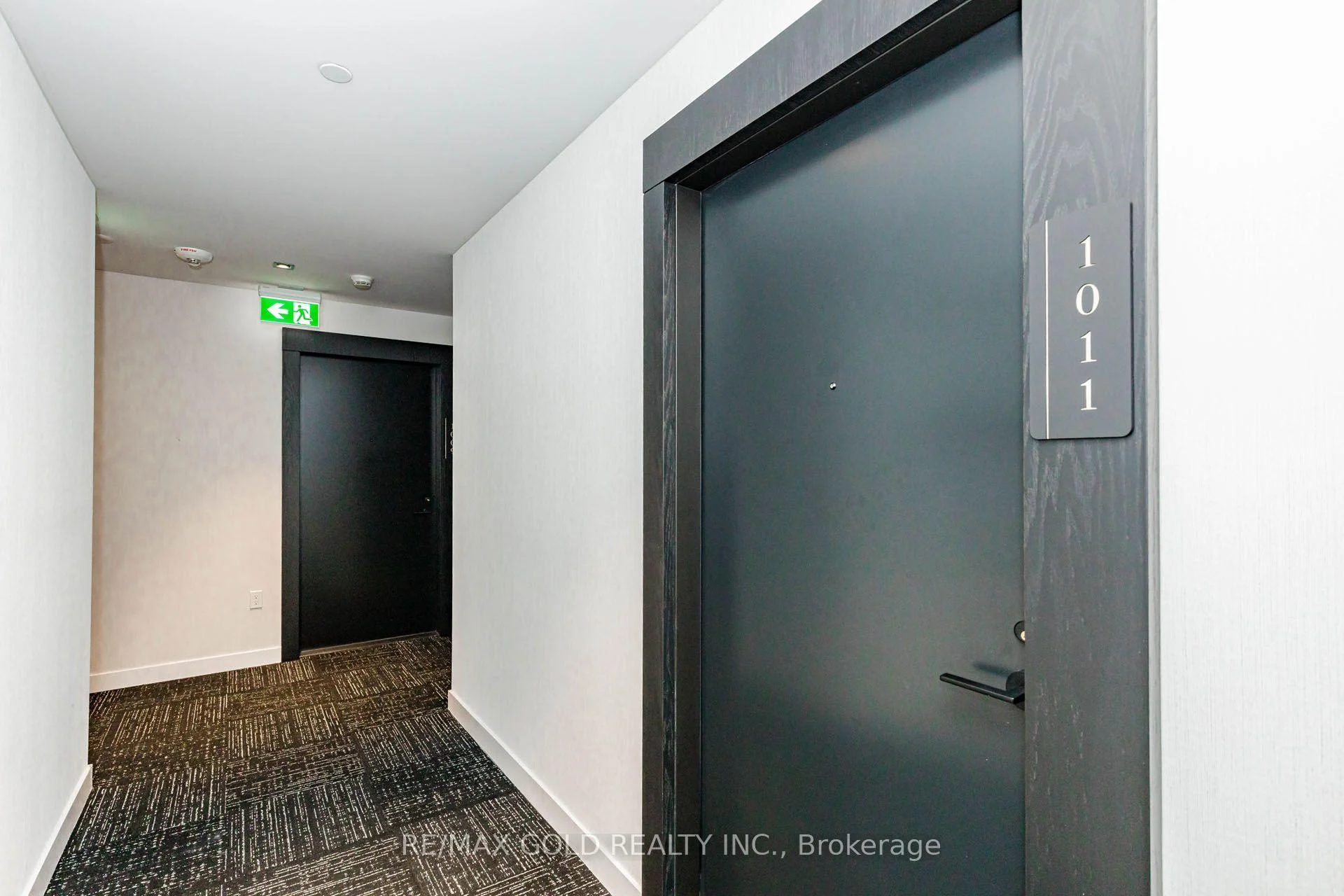 Photo 9 of 127 Broadway Avenue, Toronto, Mount Pleasant West — HOMEH
