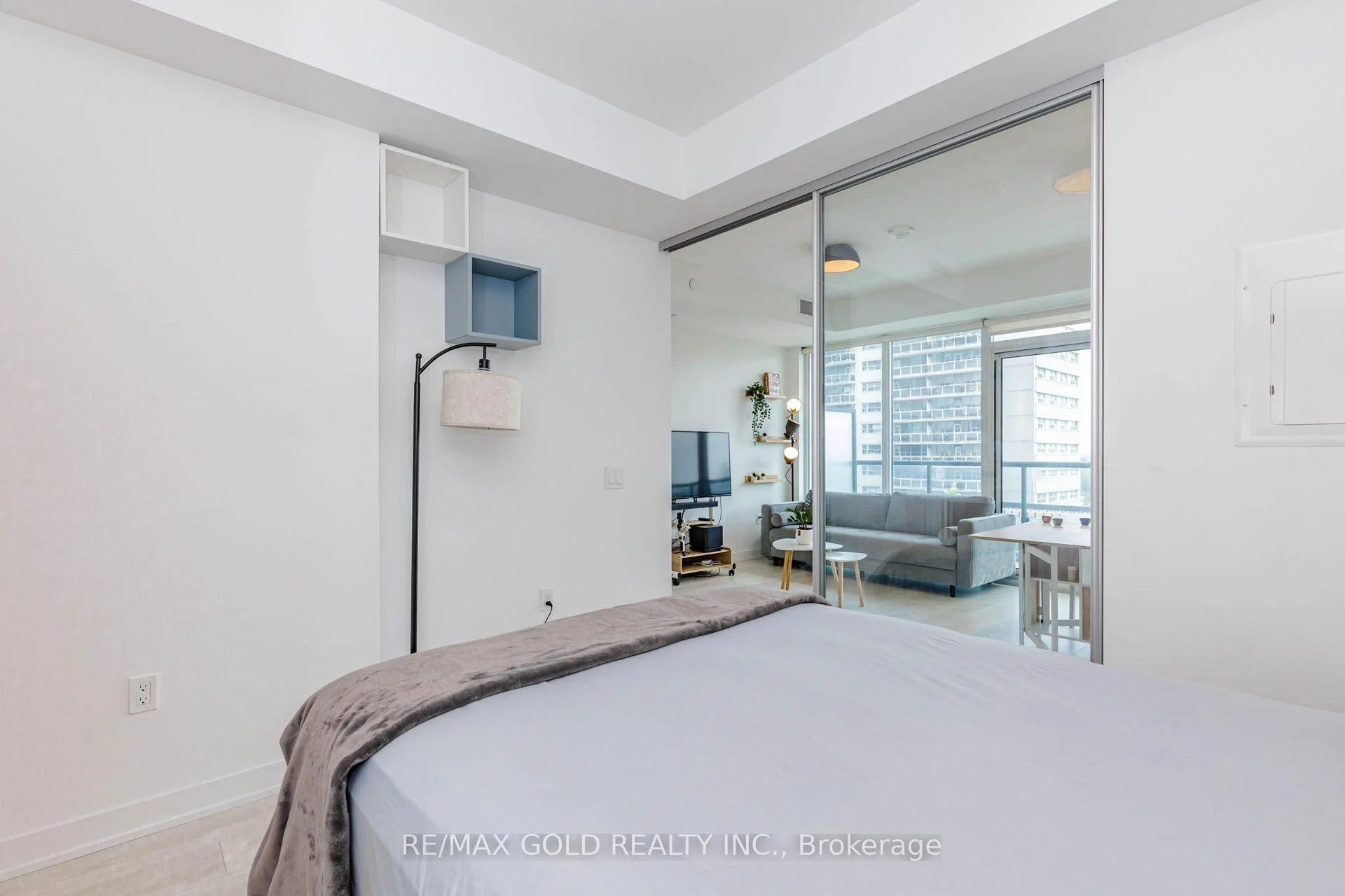 Photo 27 of 127 Broadway Avenue, Toronto, Mount Pleasant West — HOMEH
