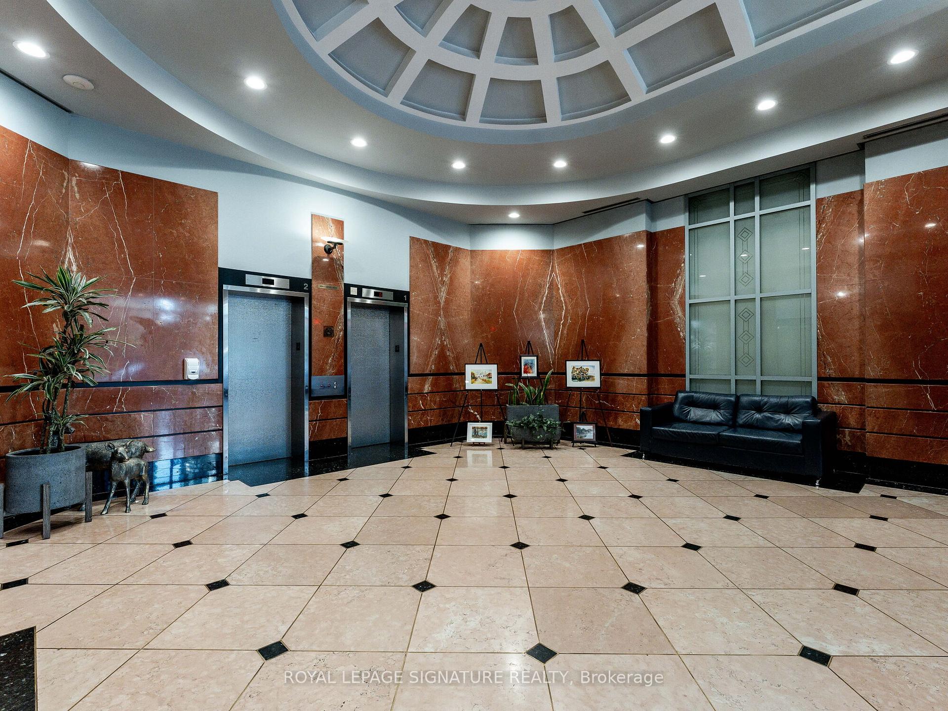 Photo 4 of Unit 1701, 10 Yonge Street, Toronto, Waterfront Communities — HOMEH