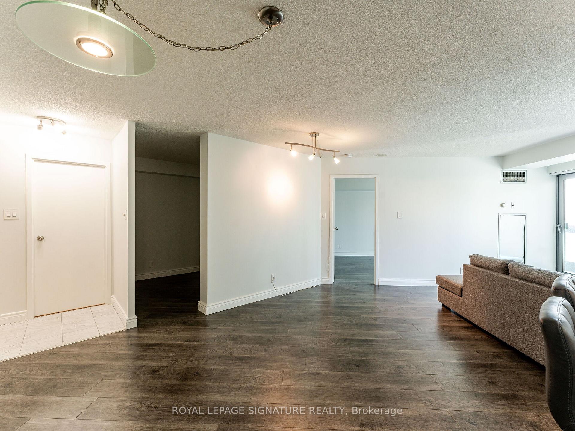 Photo 8 of Unit 1701, 10 Yonge Street, Toronto, Waterfront Communities — HOMEH