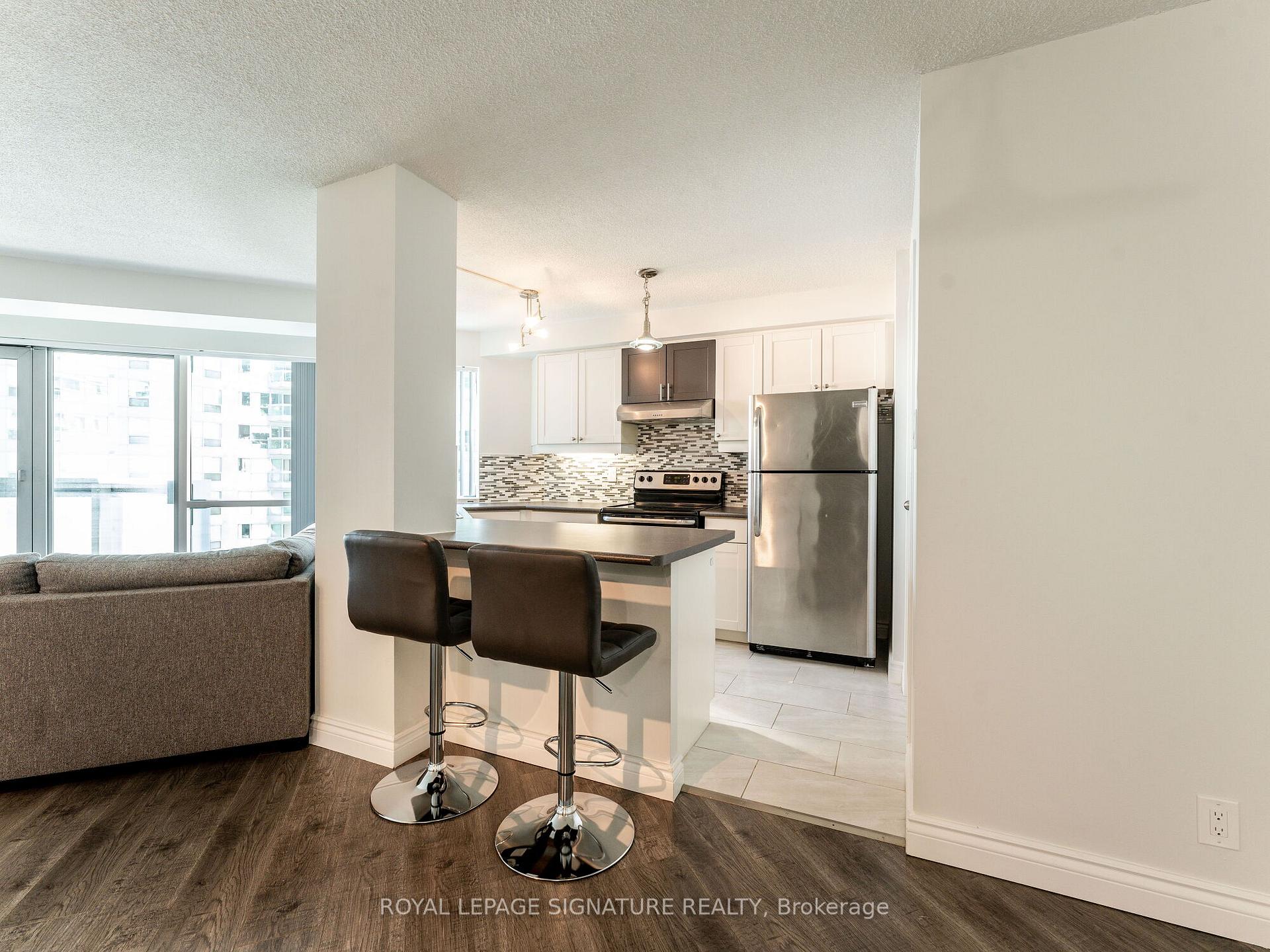 Photo 13 of Unit 1701, 10 Yonge Street, Toronto, Waterfront Communities — HOMEH