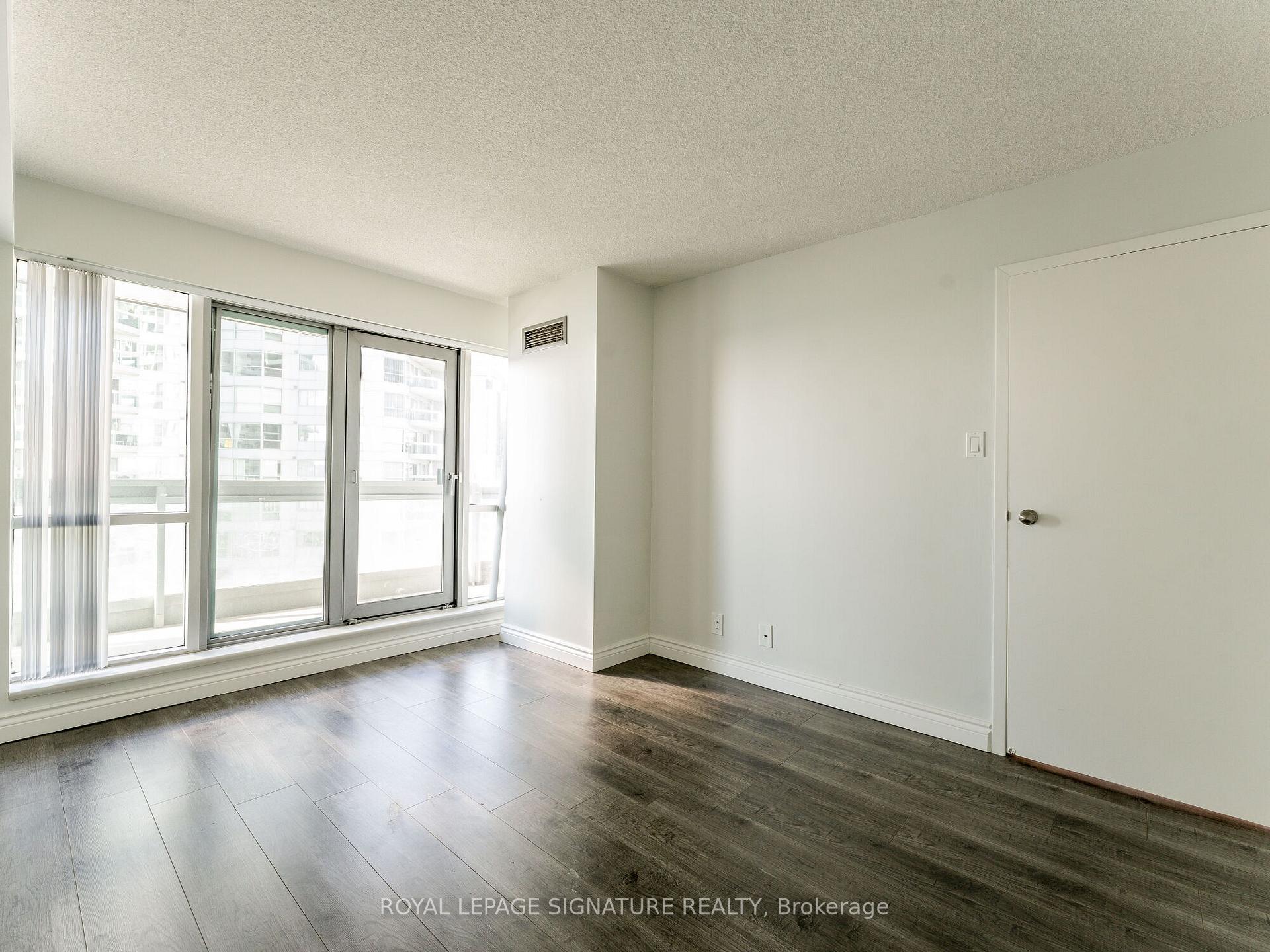 Photo 19 of Unit 1701, 10 Yonge Street, Toronto, Waterfront Communities — HOMEH