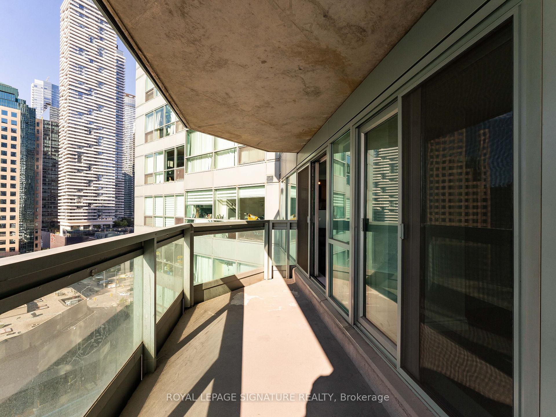 Photo 29 of Unit 1701, 10 Yonge Street, Toronto, Waterfront Communities — HOMEH