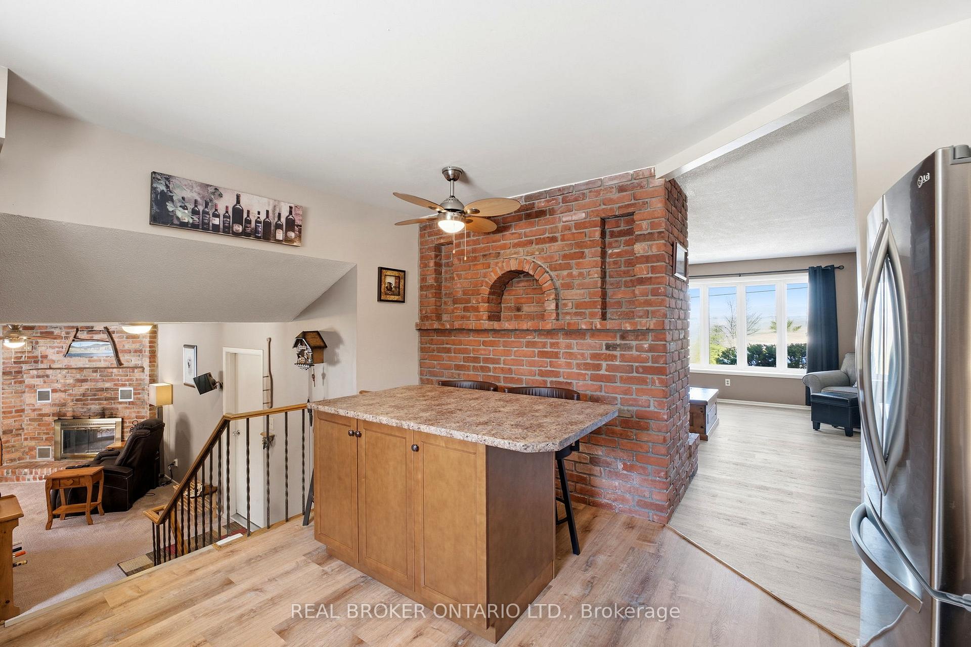 Photo 10 of 109 Highview Drive, Ottawa, Constance Bay — HOMEH