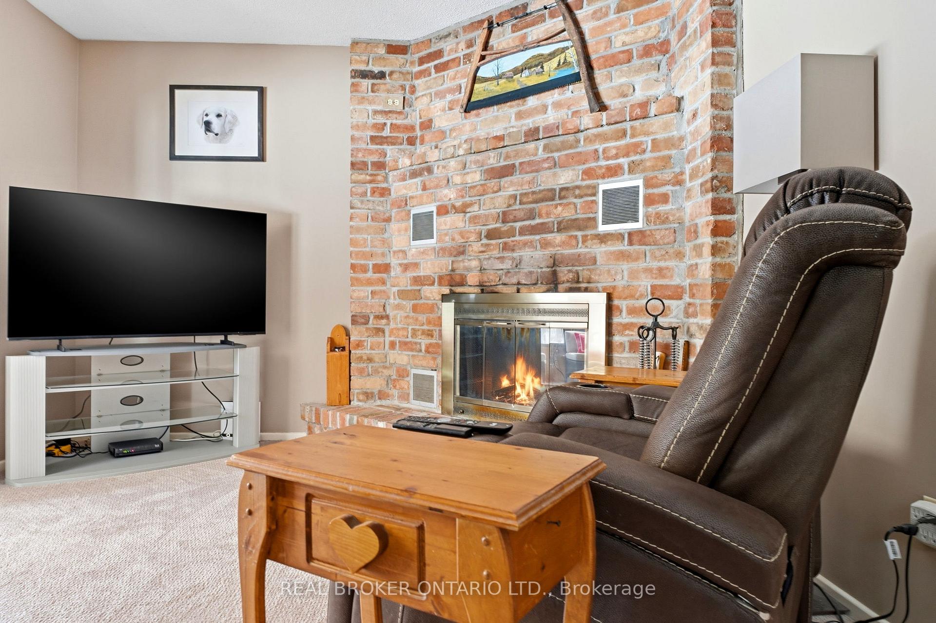 Photo 21 of 109 Highview Drive, Ottawa, Constance Bay — HOMEH