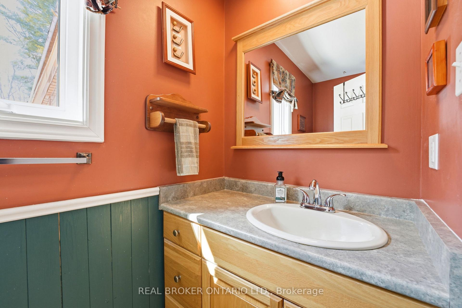 Photo 23 of 109 Highview Drive, Ottawa, Constance Bay — HOMEH