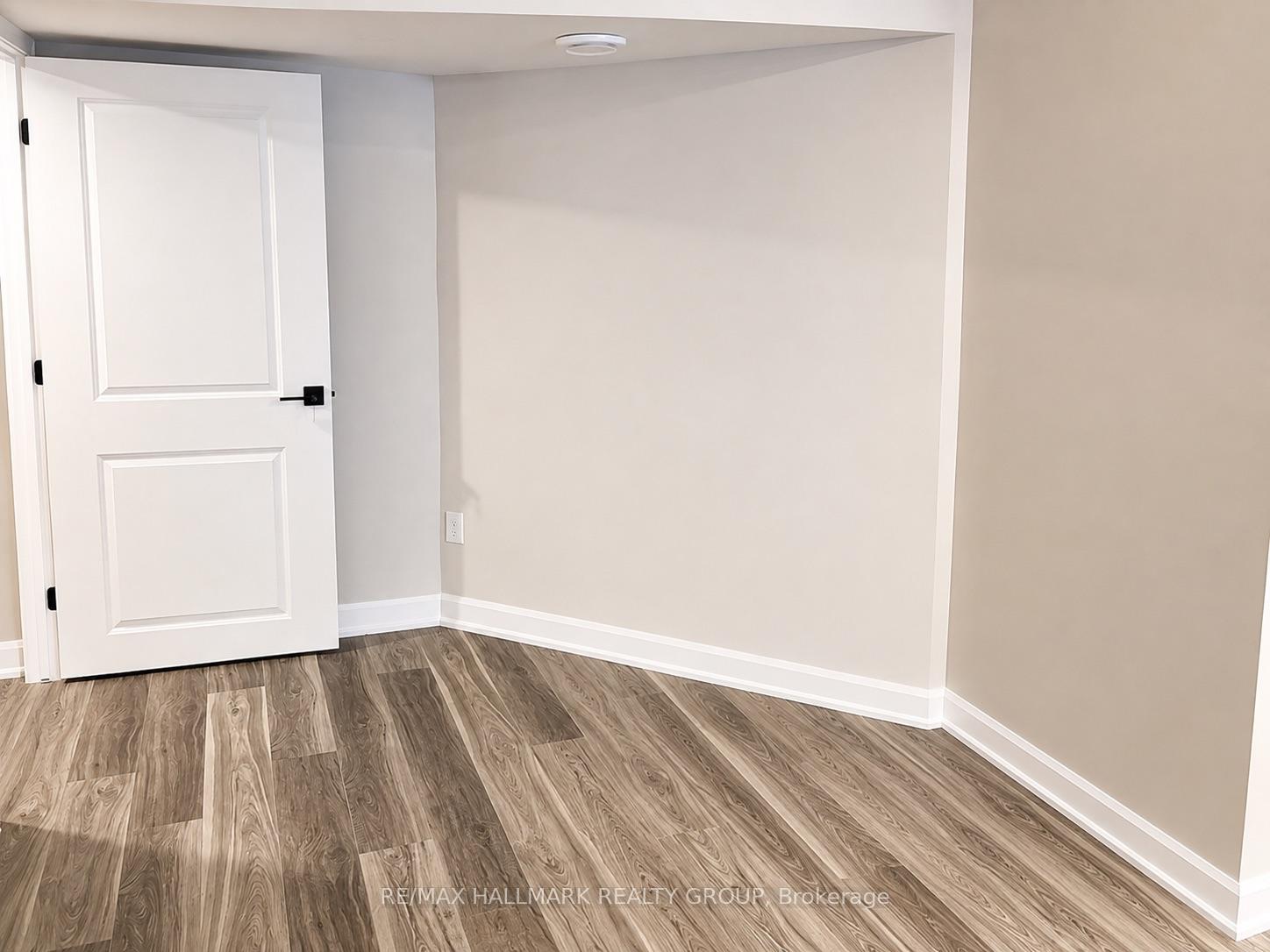 Photo 6 of 1926 Celeste Way, Ottawa, Fallingbrook/Gardenway South — HOMEH
