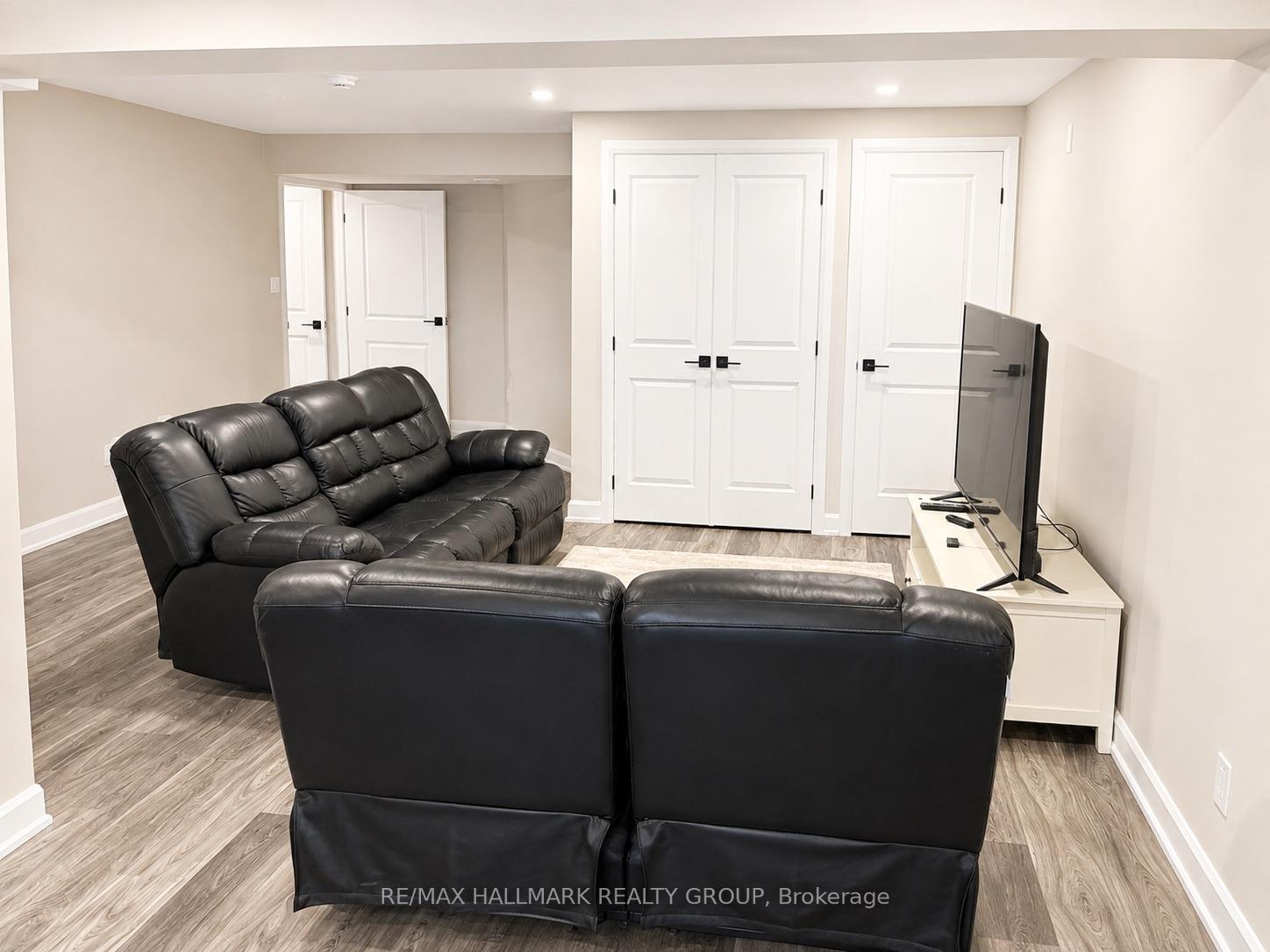 Photo 8 of 1926 Celeste Way, Ottawa, Fallingbrook/Gardenway South — HOMEH
