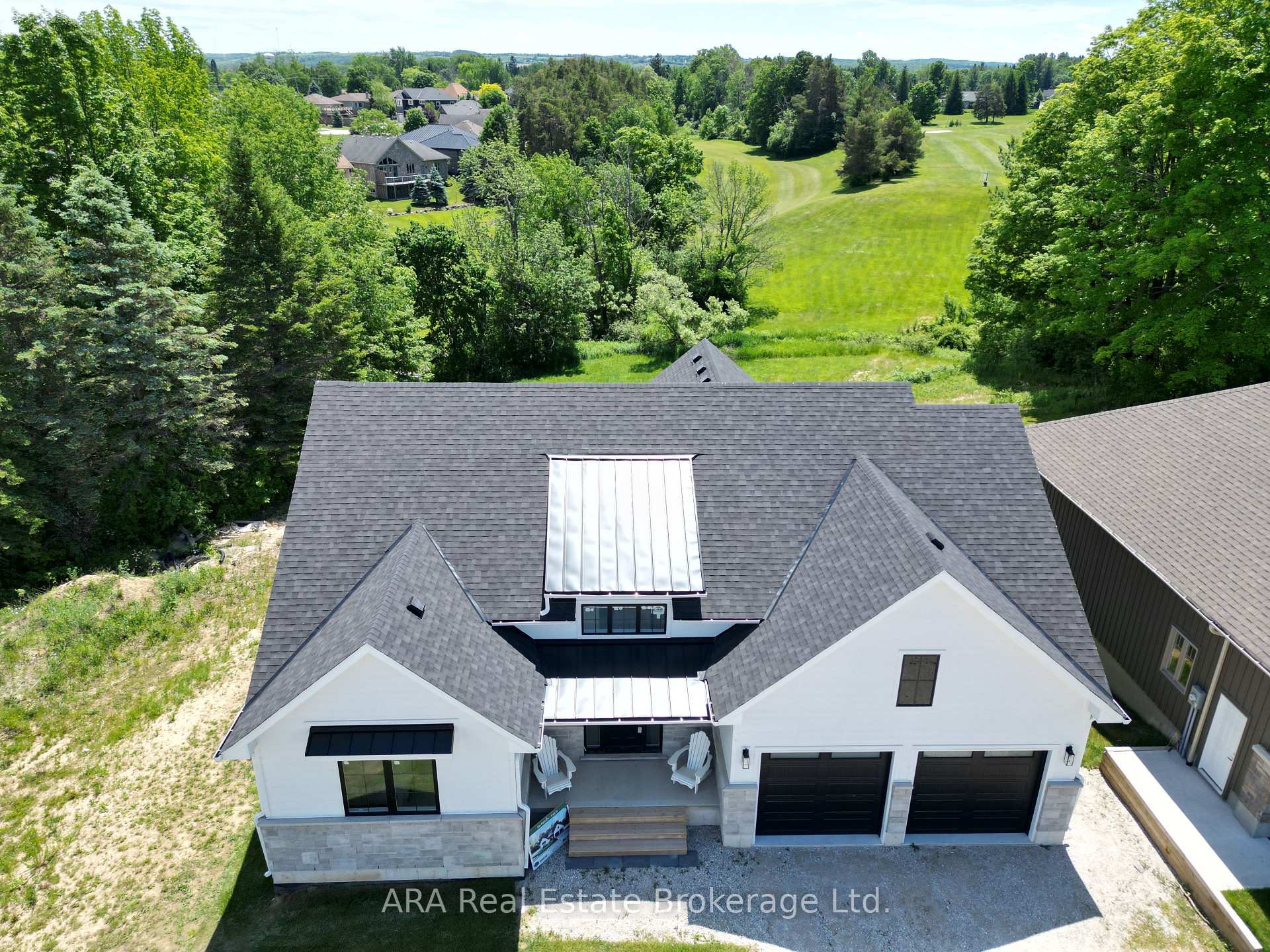 Photo 3 of Unit 33, 2 Hilton Lane, Meaford — HOMEH