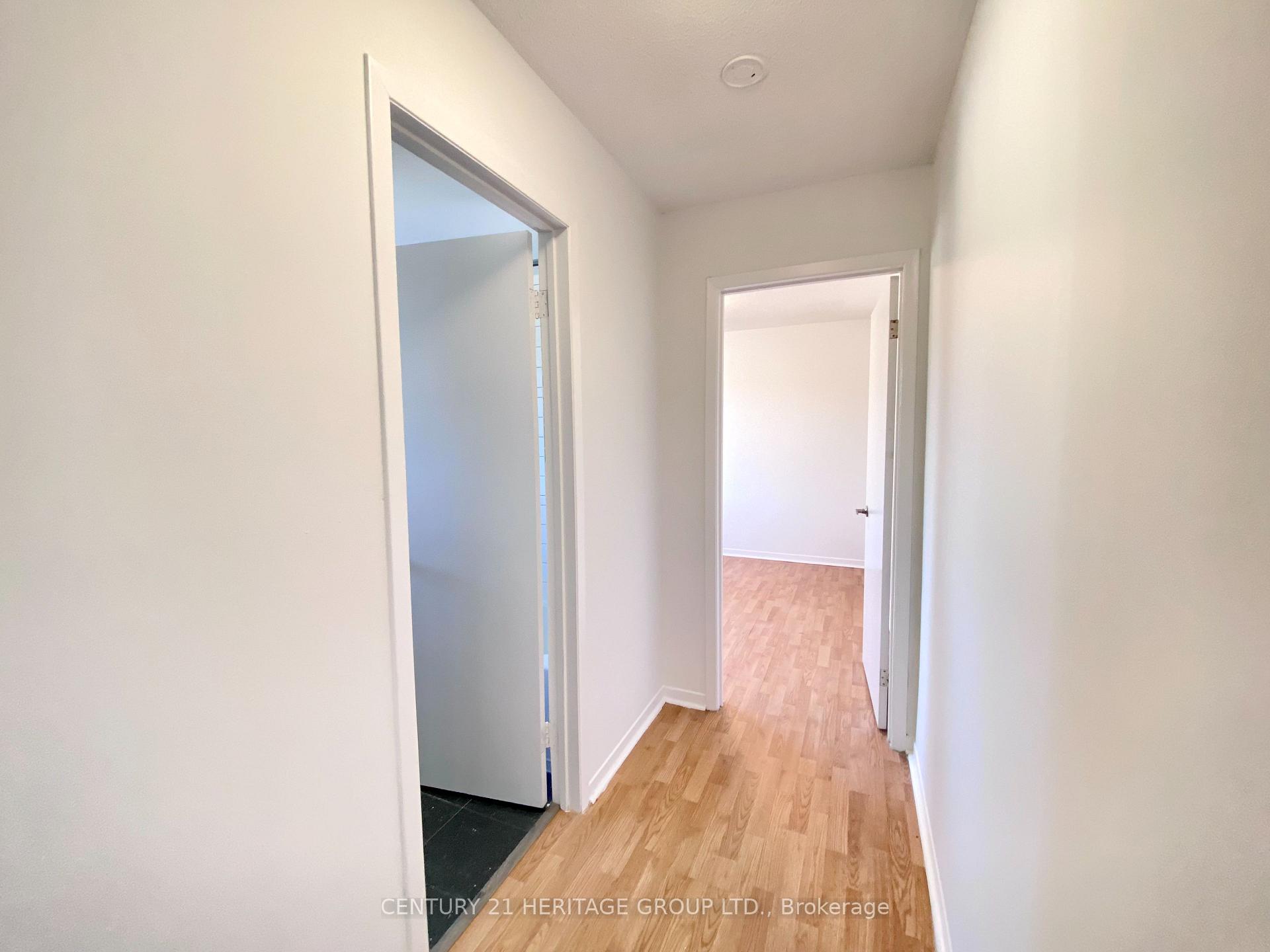 Photo 5 of Unit 403, 170 Grove Street E, Barrie, Wellington — HOMEH