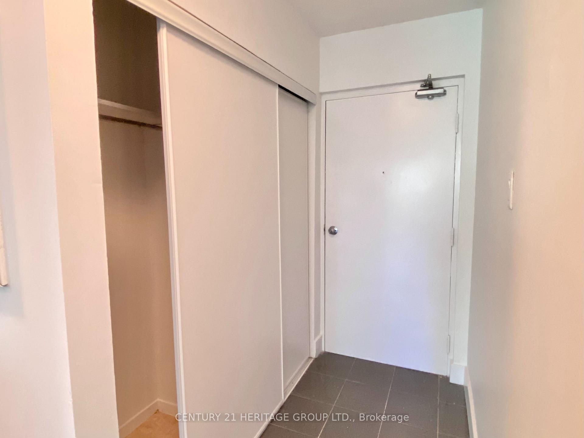 Photo 11 of Unit 403, 170 Grove Street E, Barrie, Wellington — HOMEH