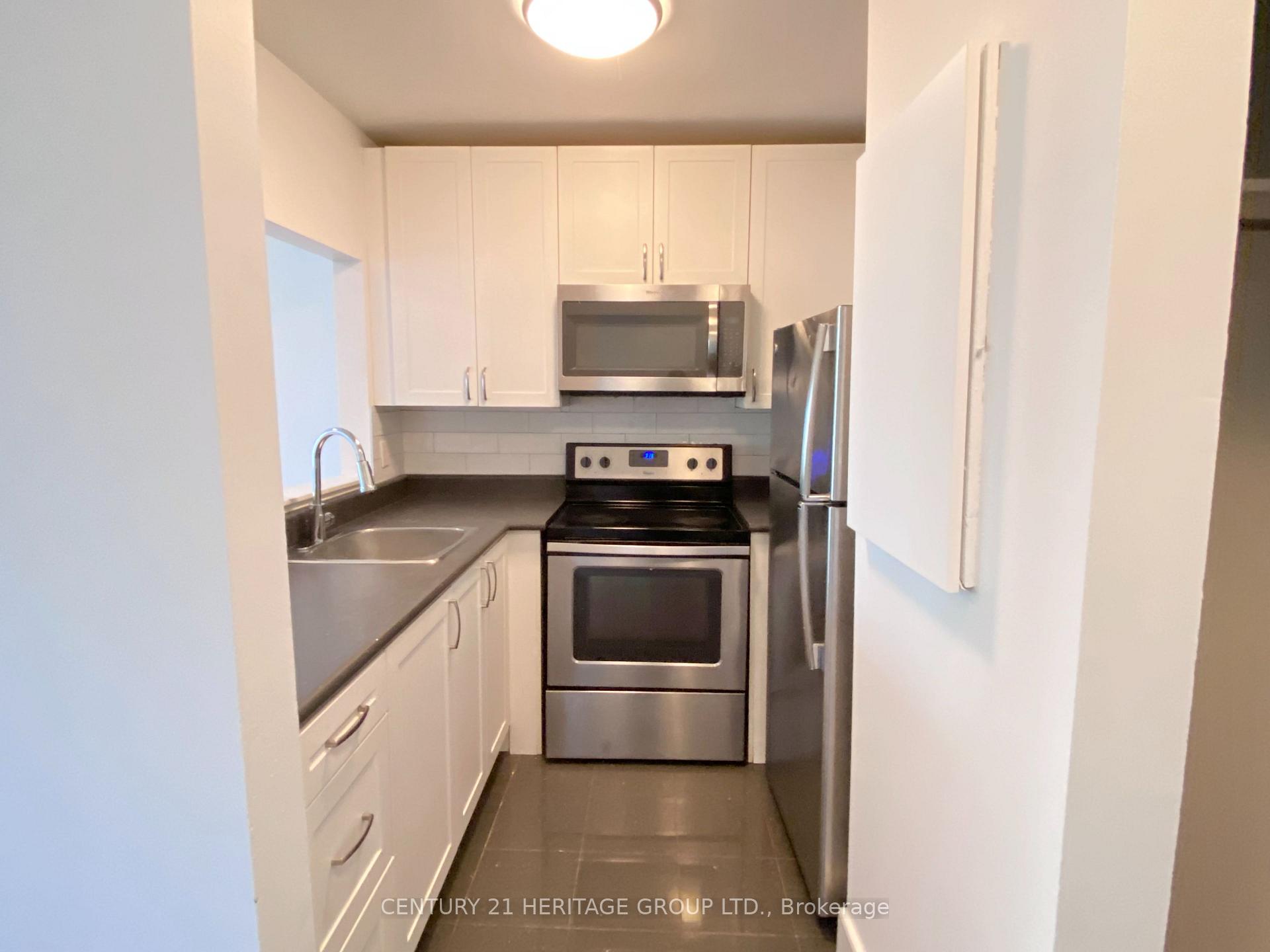 Photo 12 of Unit 403, 170 Grove Street E, Barrie, Wellington — HOMEH