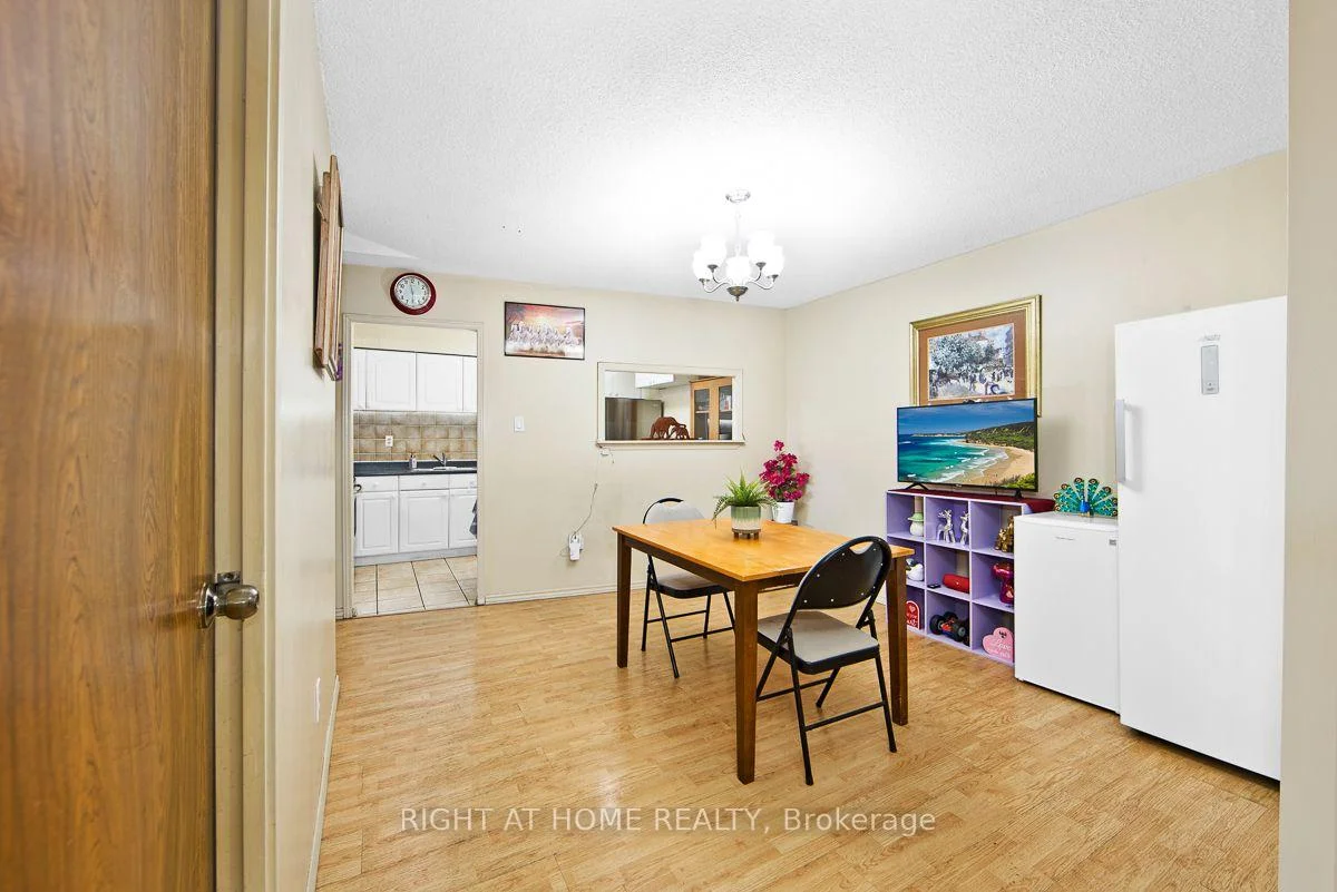 Photo 14 of Unit 209, 2050 Bridletowne Circle, Scarborough, L'Amoreaux — HOMEH
