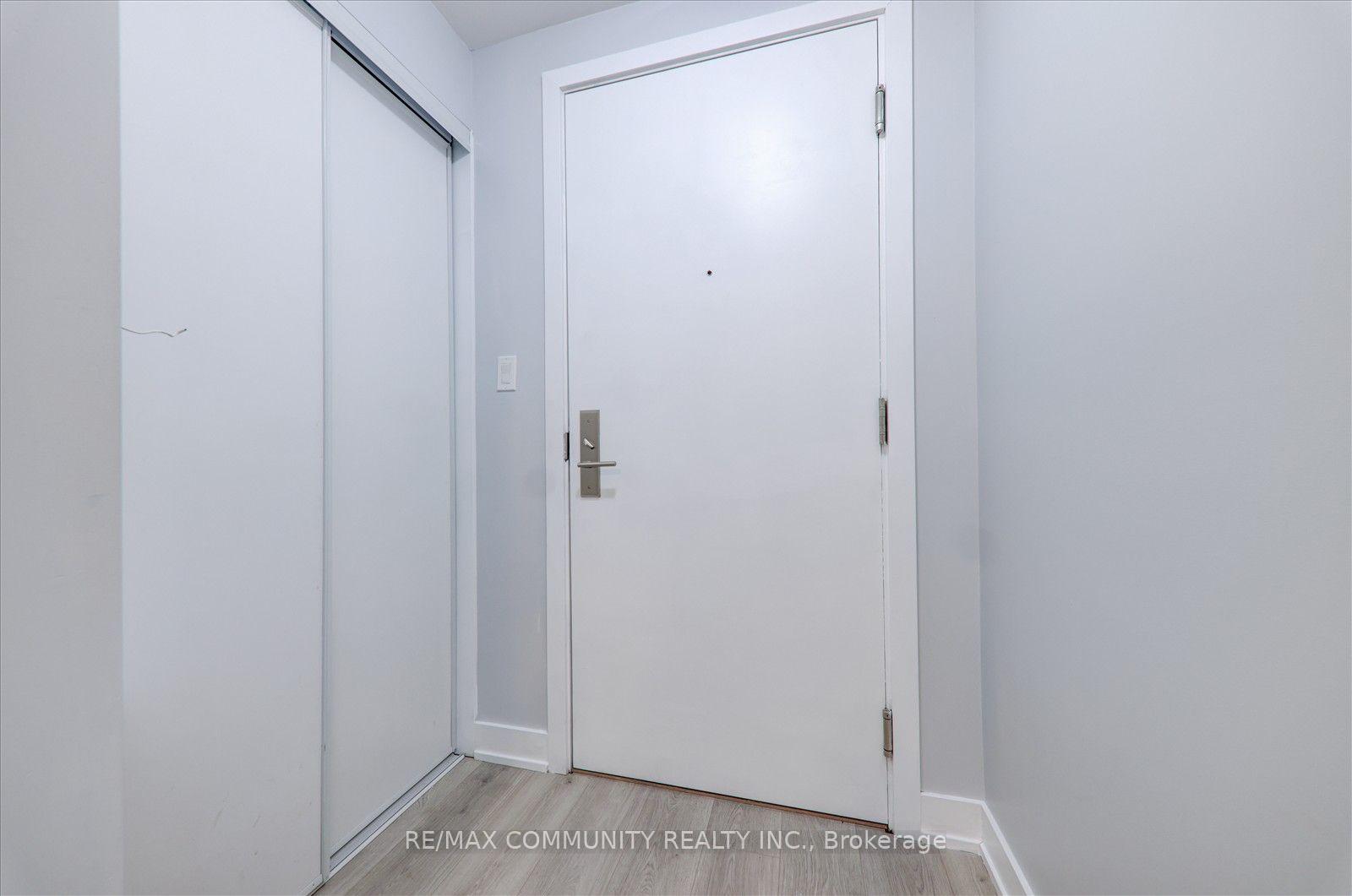 Photo 6 of Unit 206, 1709 Bur Oak Avenue, Markham, Wismer — HOMEH