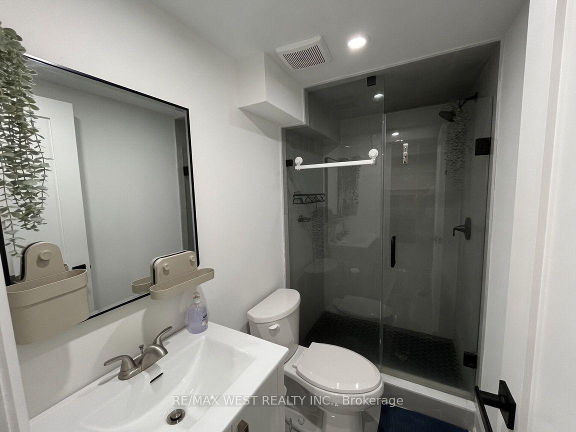 Photo 14 of Unit 5, 202 Perth Avenue, Toronto, Dovercourt-Wallace Emerson-Junction — HOMEH