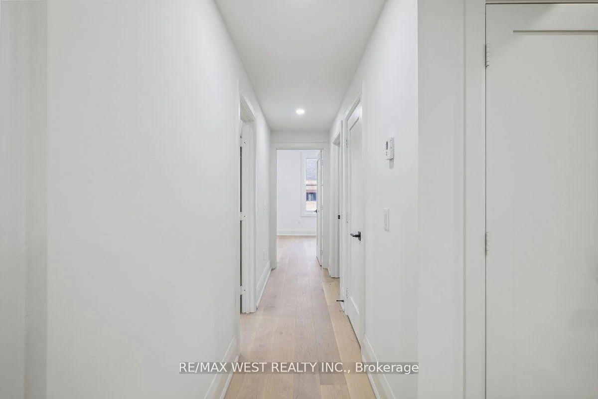 Photo 13 of Unit 5, 202 Perth Avenue, Toronto, Dovercourt-Wallace Emerson-Junction — HOMEH