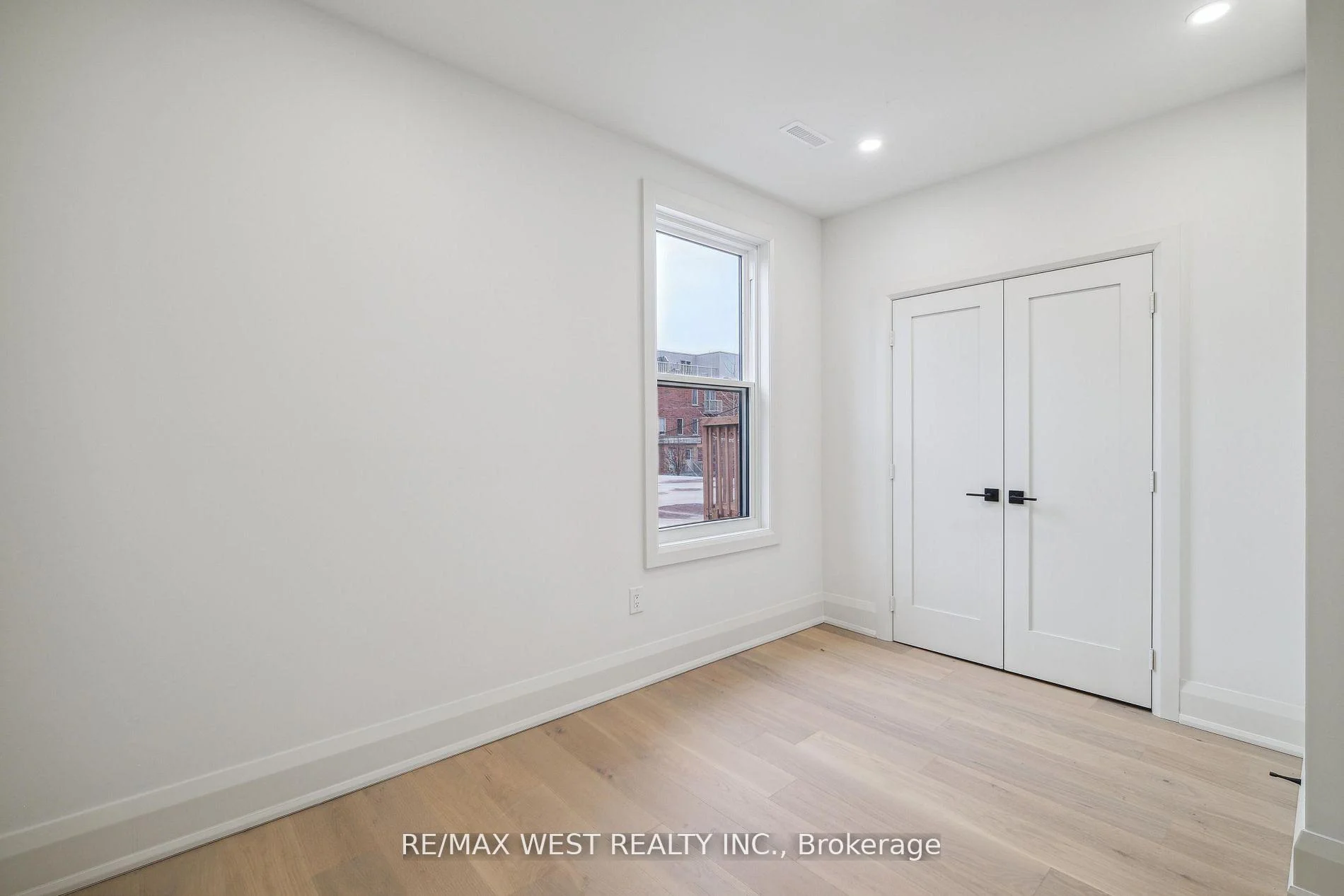 Photo 15 of Unit 5, 202 Perth Avenue, Toronto, Dovercourt-Wallace Emerson-Junction — HOMEH