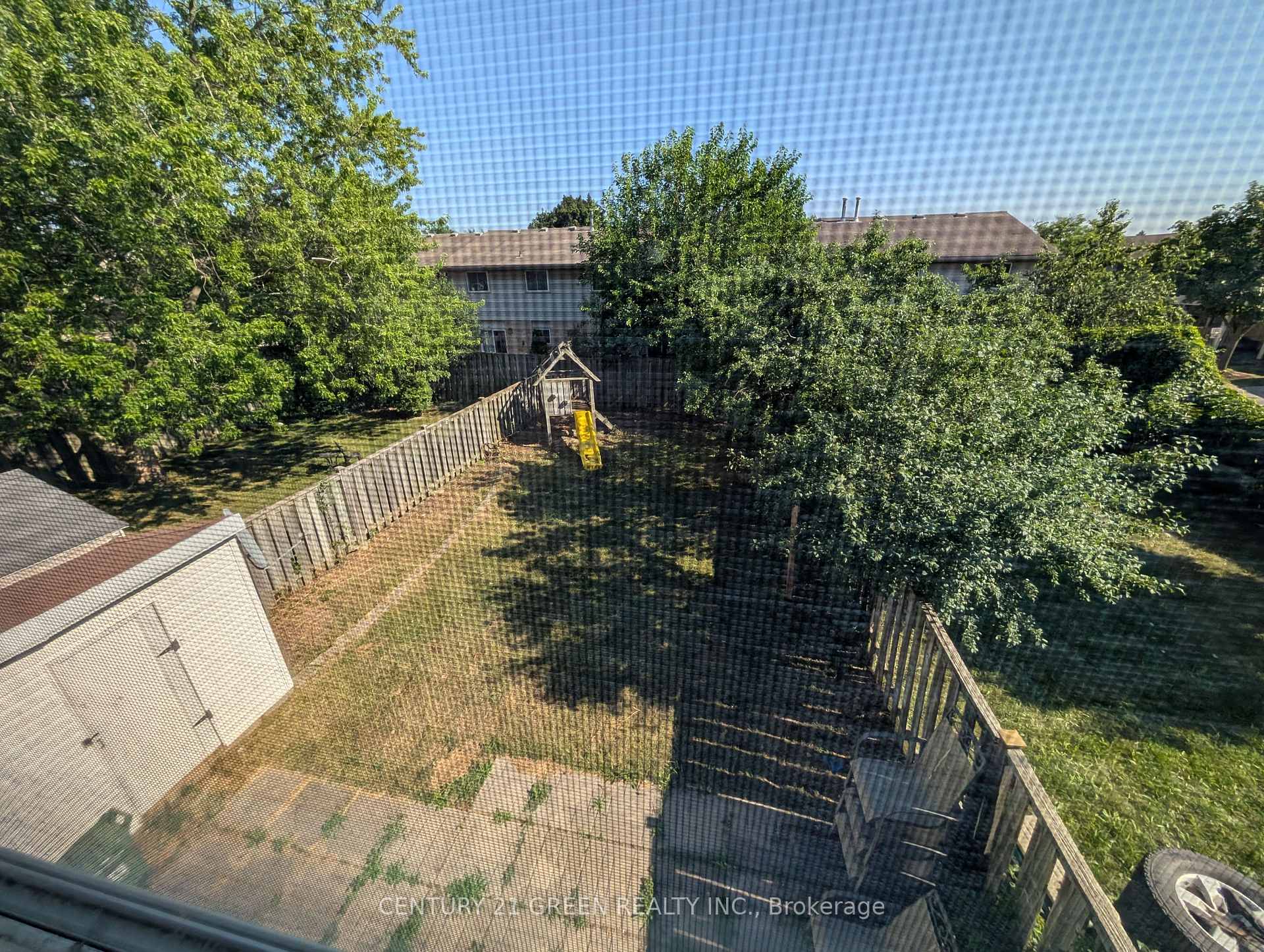 Photo 26 of 61 Ashley Crescent, London, South X — HOMEH