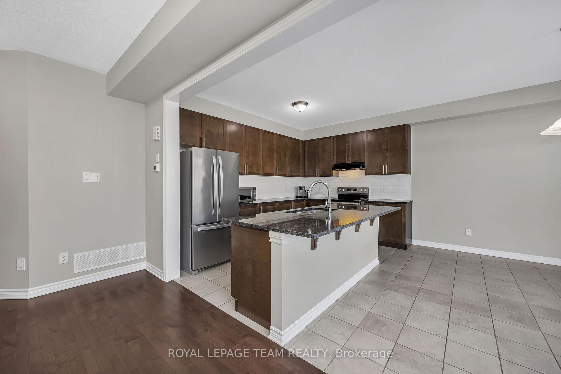 Photo 10 of 3209 Harvester Crescent, North Grenville, Kemptville — HOMEH