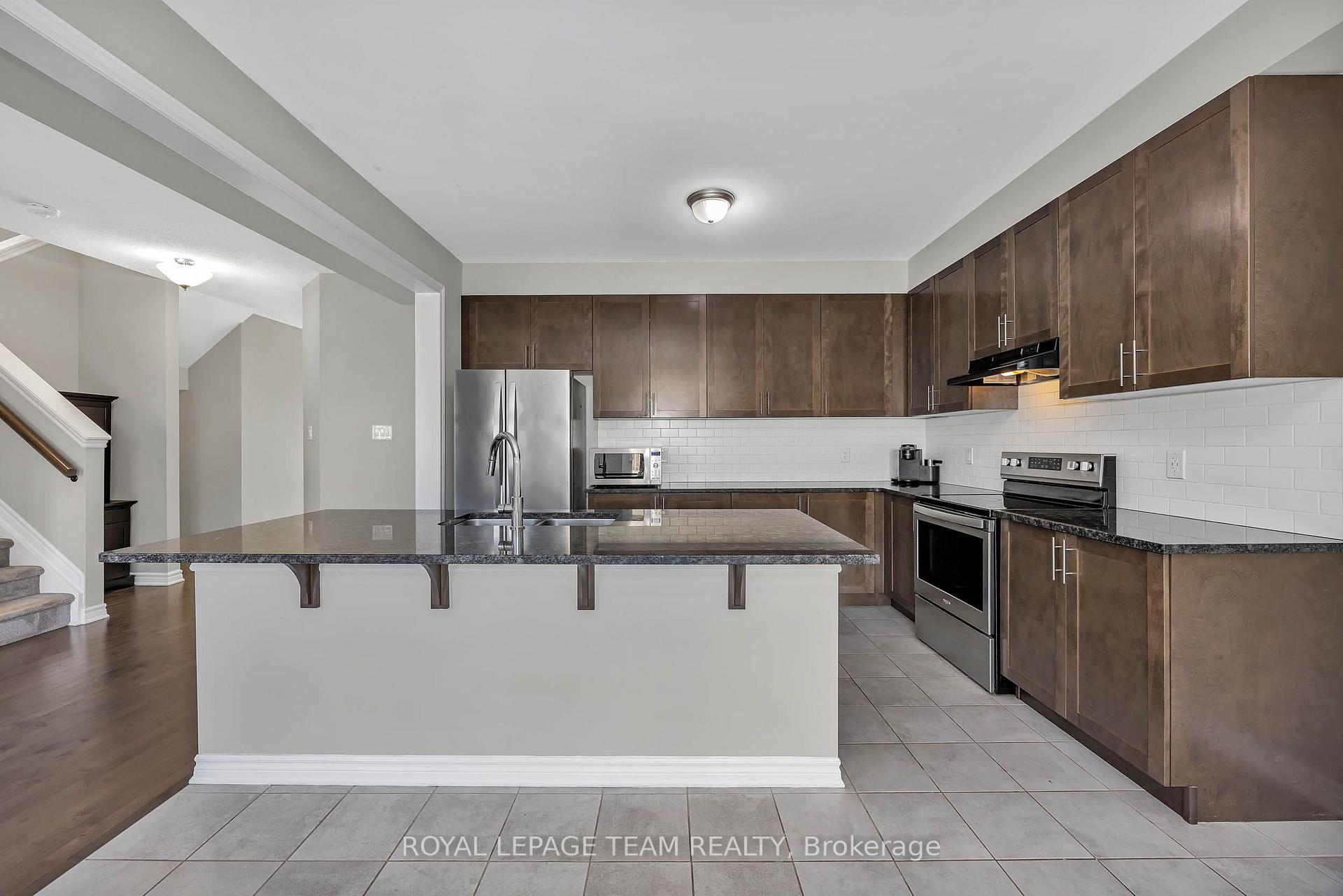 Photo 12 of 3209 Harvester Crescent, North Grenville, Kemptville — HOMEH