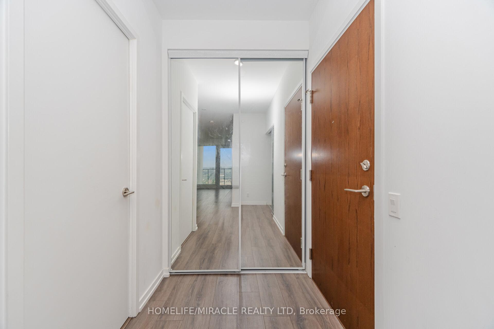 Photo 5 of Unit 3907, 7890 Jane Street, Vaughan, Vaughan Corporate Centre — HOMEH