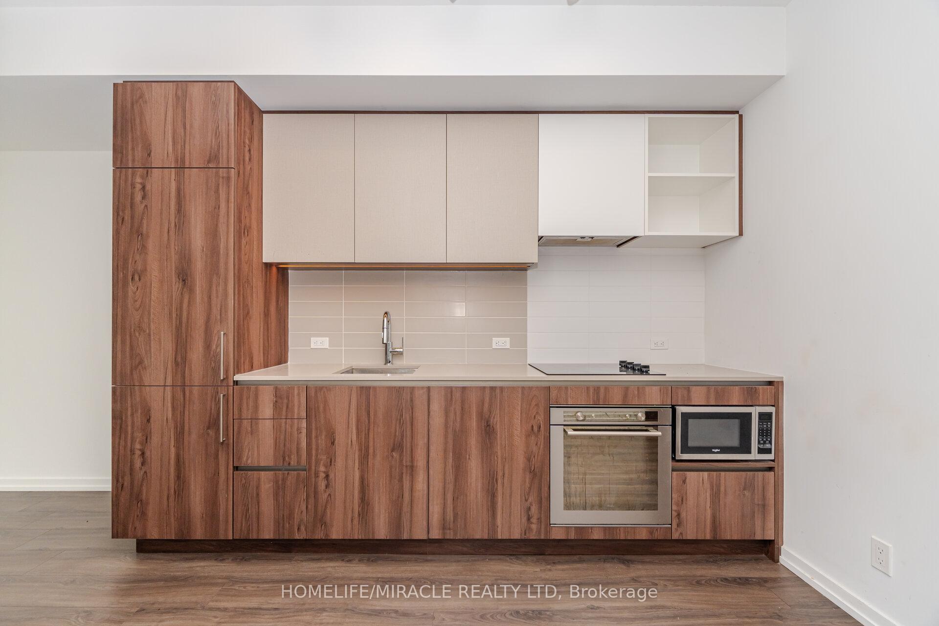 Photo 9 of Unit 3907, 7890 Jane Street, Vaughan, Vaughan Corporate Centre — HOMEH