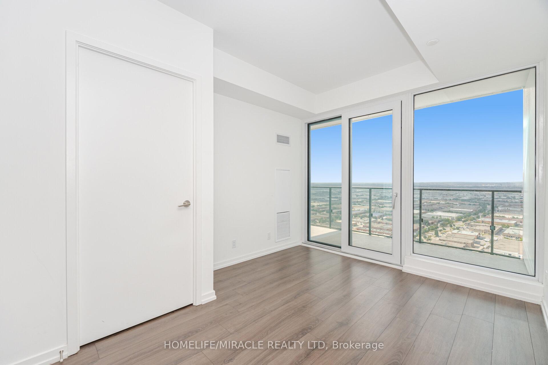 Photo 13 of Unit 3907, 7890 Jane Street, Vaughan, Vaughan Corporate Centre — HOMEH
