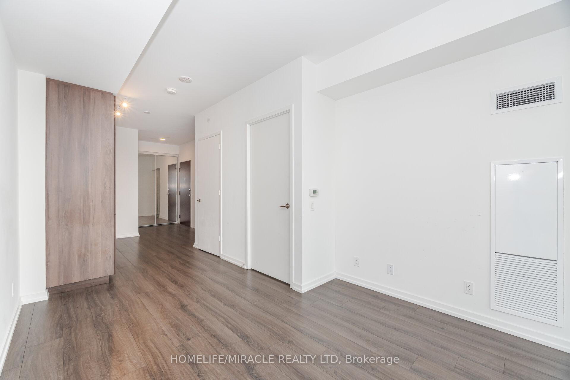 Photo 14 of Unit 3907, 7890 Jane Street, Vaughan, Vaughan Corporate Centre — HOMEH
