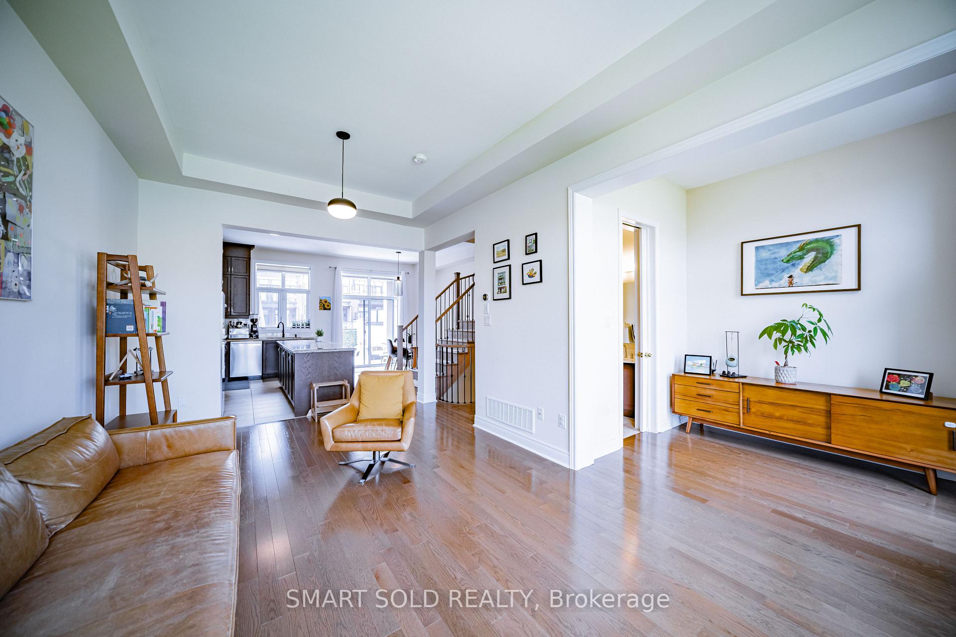 Photo 5 of 22 heriot Place, Vaughan, Patterson — HOMEH