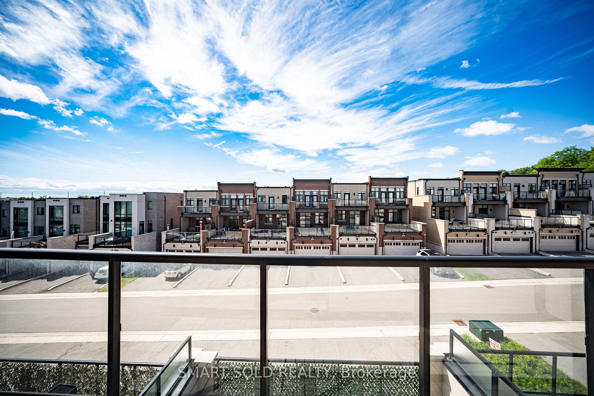 Photo 27 of 22 heriot Place, Vaughan, Patterson — HOMEH