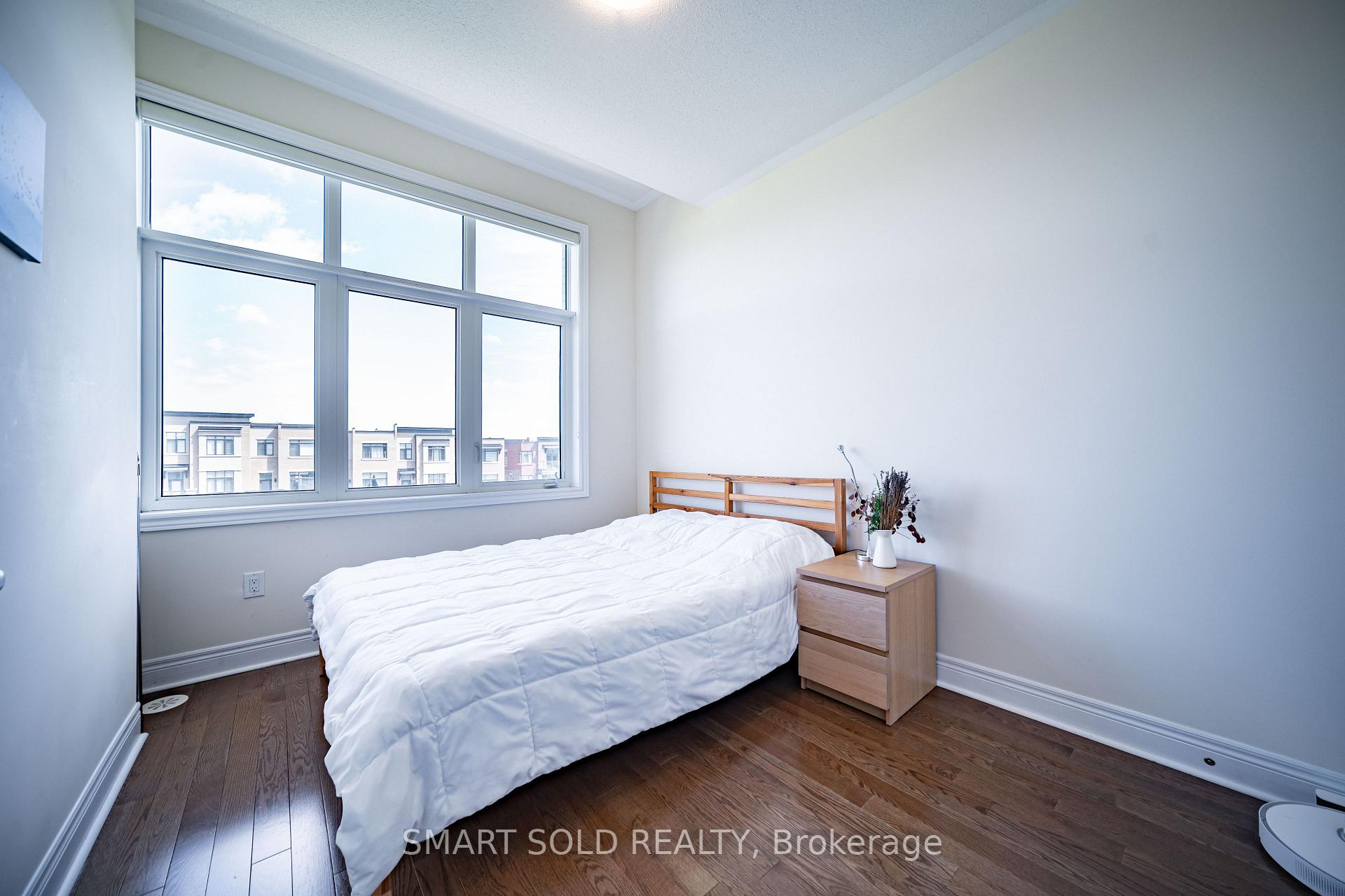 Photo 35 of 22 heriot Place, Vaughan, Patterson — HOMEH
