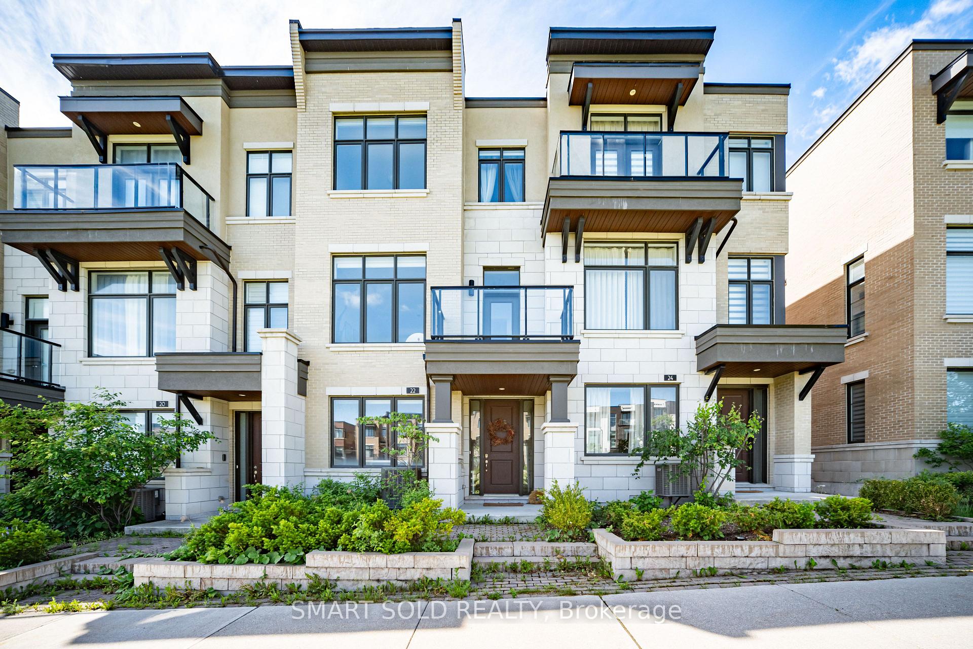 Photo 44 of 22 heriot Place, Vaughan, Patterson — HOMEH