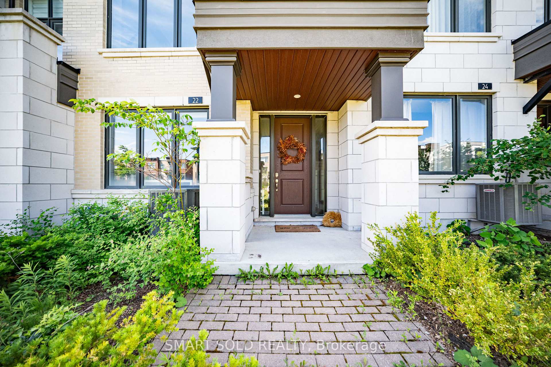 Photo 46 of 22 heriot Place, Vaughan, Patterson — HOMEH