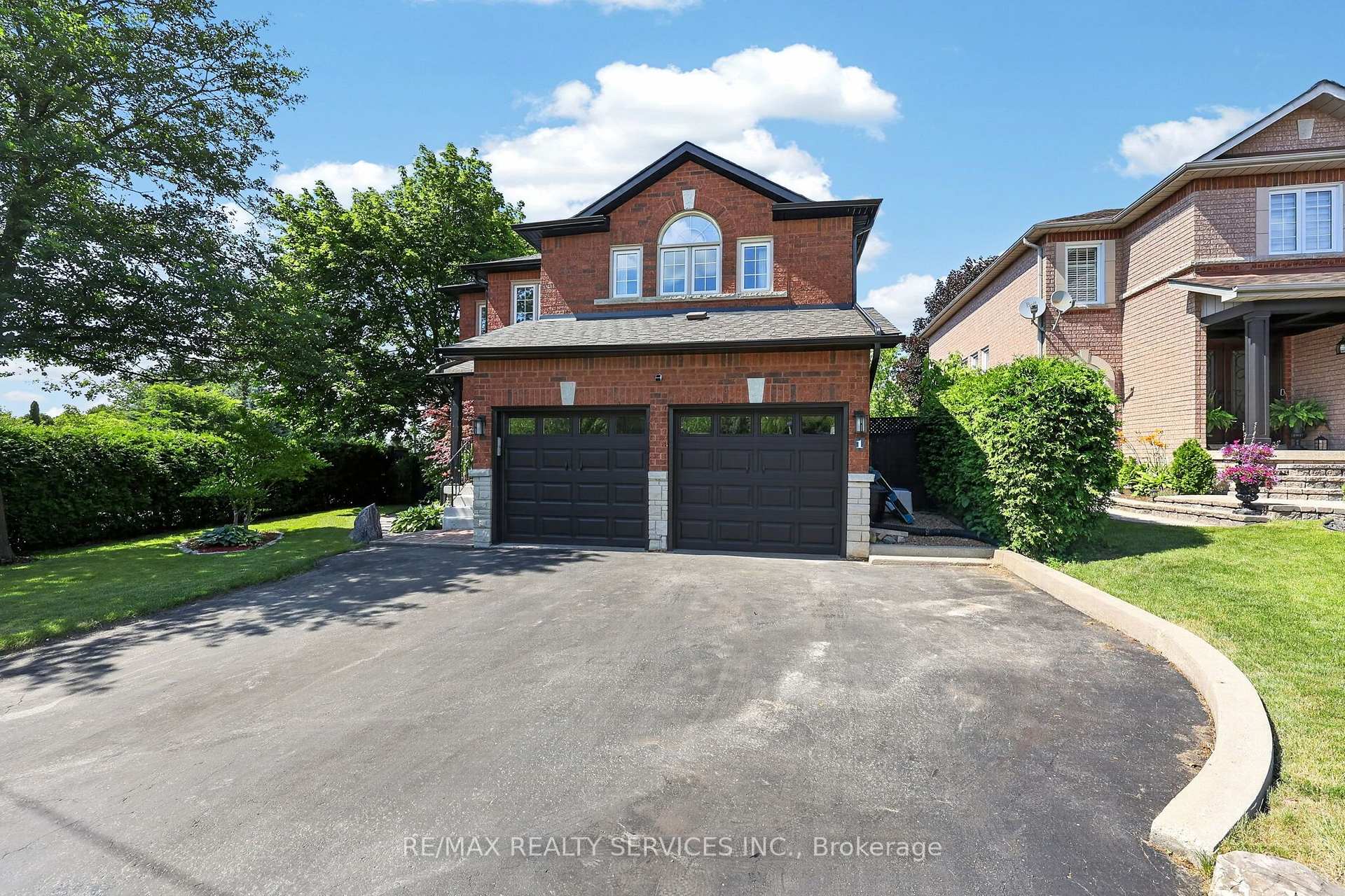 Photo 3 of 1 Plummer Road, Caledon, Bolton West — HOMEH