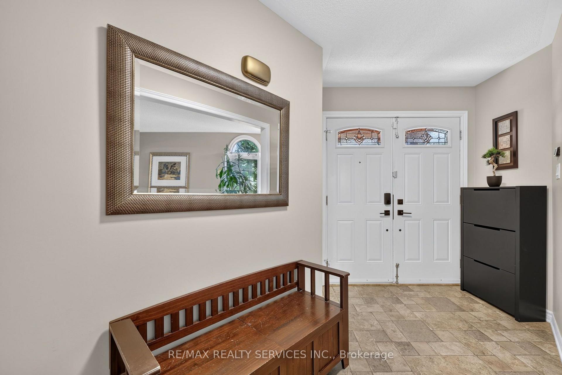Photo 6 of 1 Plummer Road, Caledon, Bolton West — HOMEH