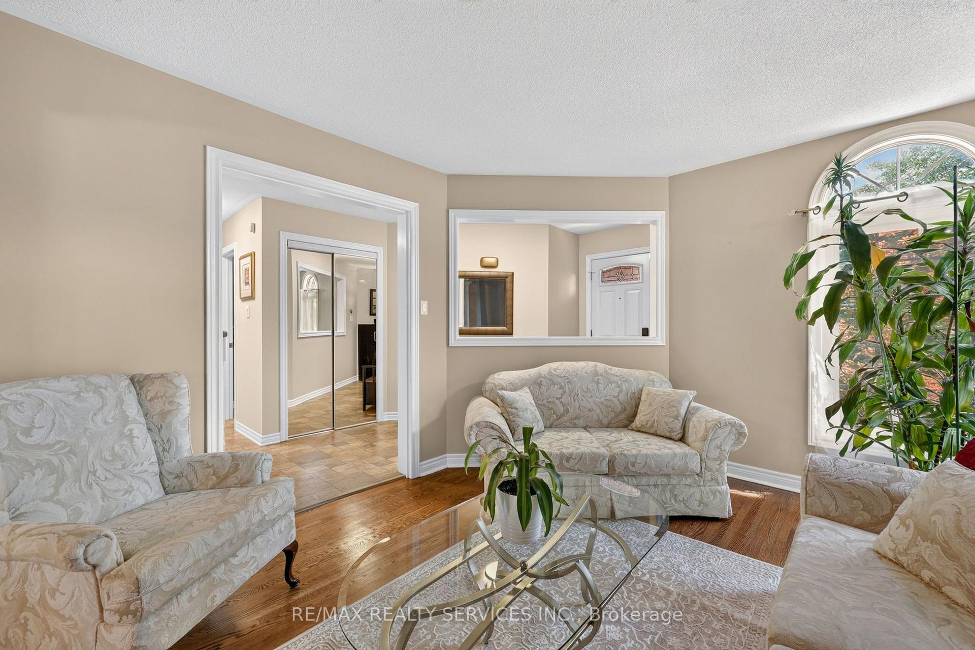 Photo 8 of 1 Plummer Road, Caledon, Bolton West — HOMEH