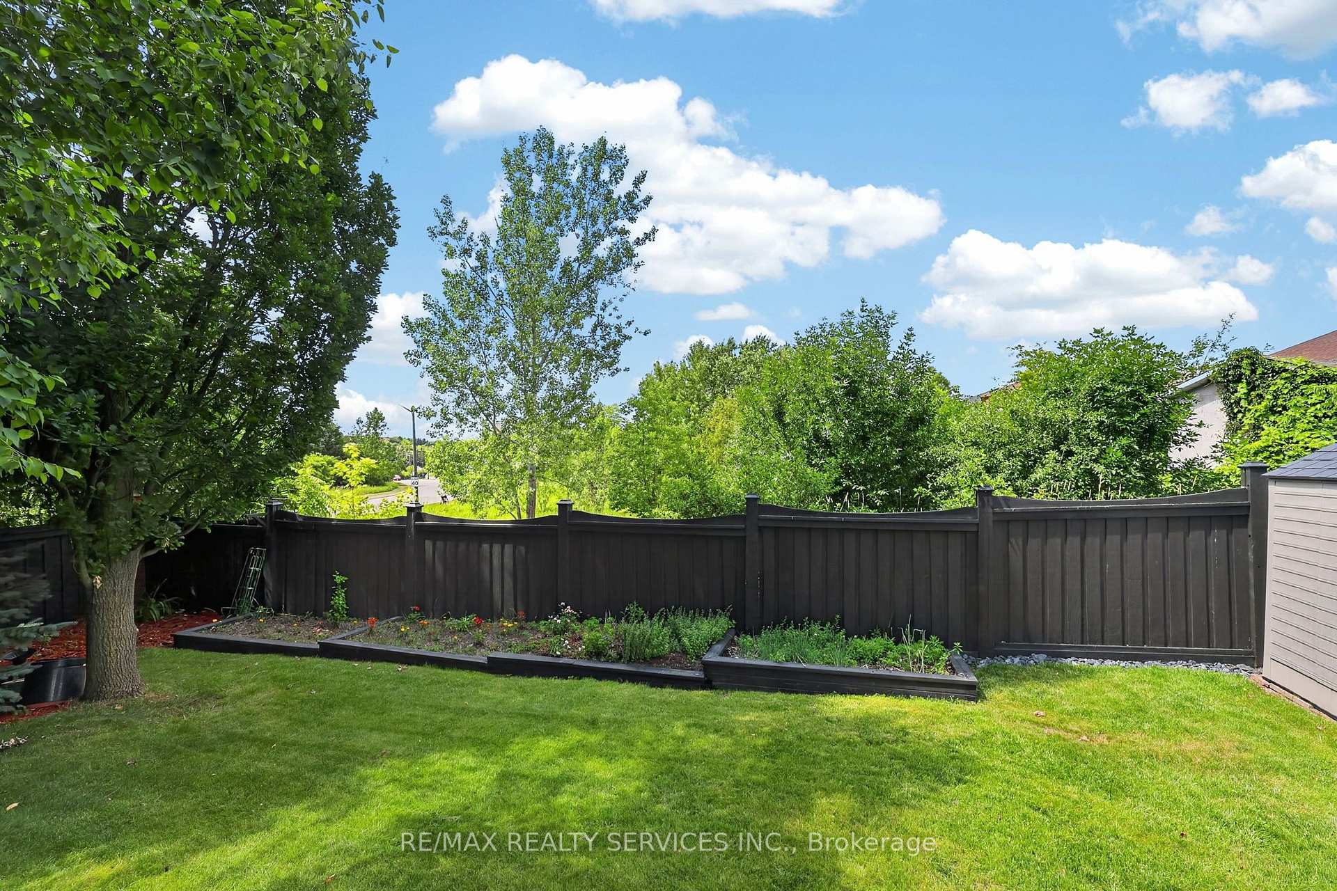 Photo 42 of 1 Plummer Road, Caledon, Bolton West — HOMEH