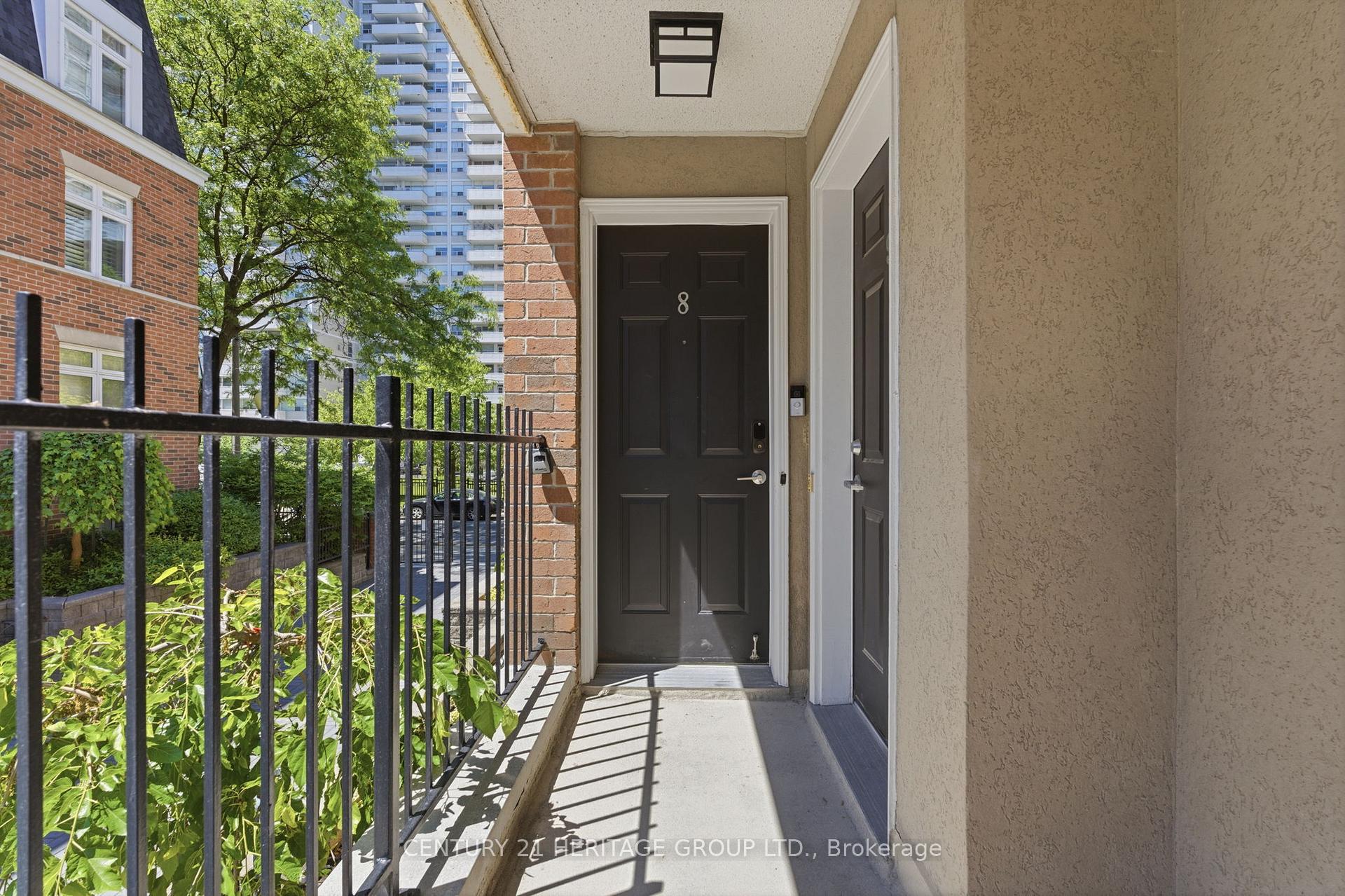 Photo 5 of Unit 8, 87 Lillian Street, Toronto, Mount Pleasant West — HOMEH