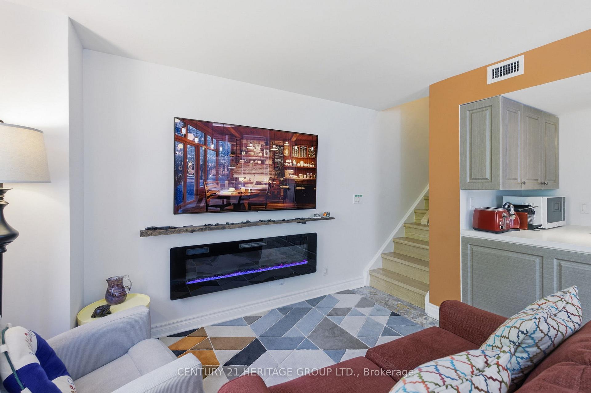 Photo 9 of Unit 8, 87 Lillian Street, Toronto, Mount Pleasant West — HOMEH