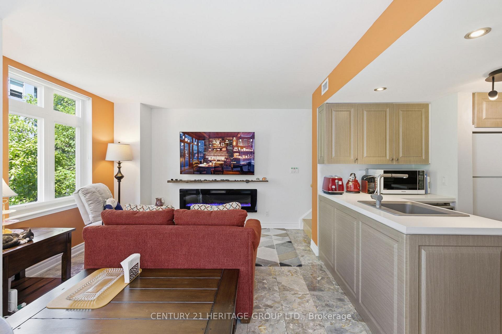 Photo 14 of Unit 8, 87 Lillian Street, Toronto, Mount Pleasant West — HOMEH