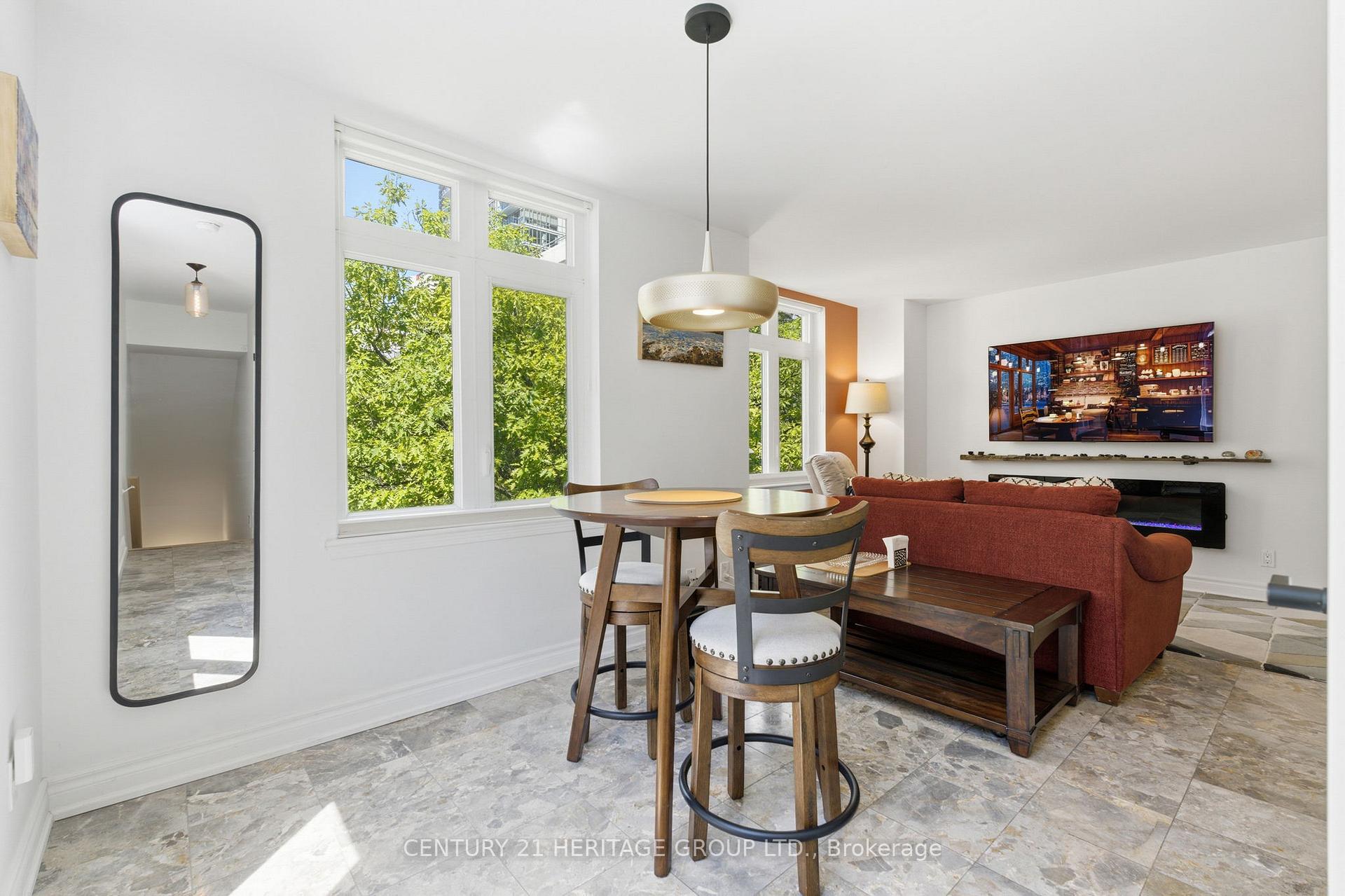 Photo 15 of Unit 8, 87 Lillian Street, Toronto, Mount Pleasant West — HOMEH
