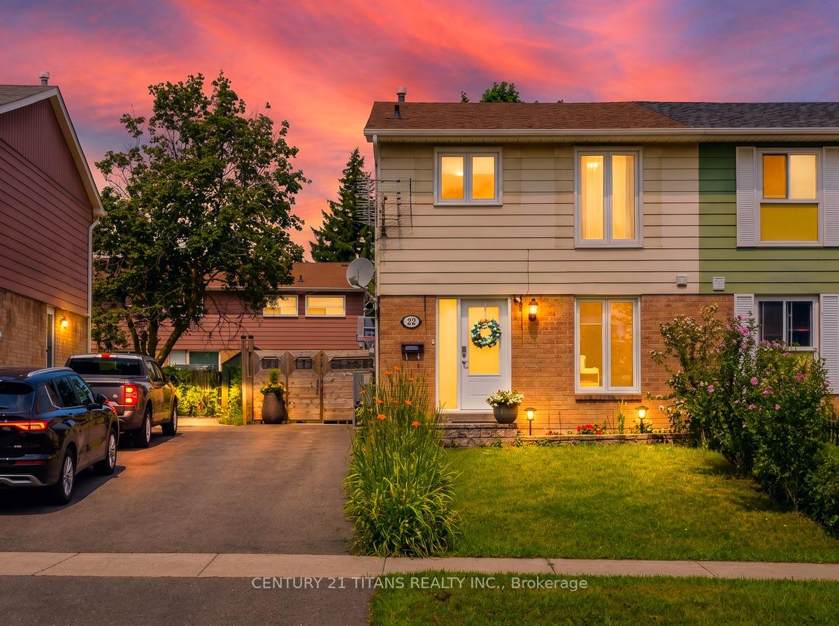 Front of 22 Whiteleas Avenue