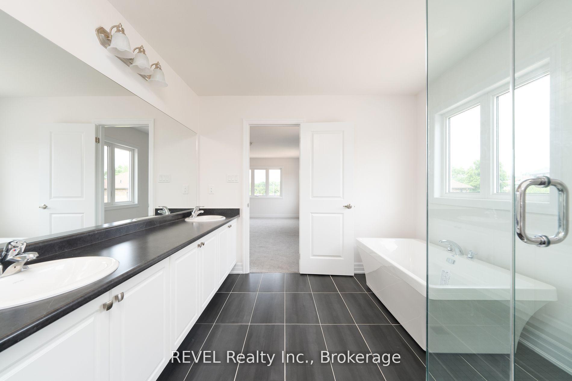 Photo 19 of 4568 Lyons Parkway, Niagara Falls, Lyons Creek — HOMEH
