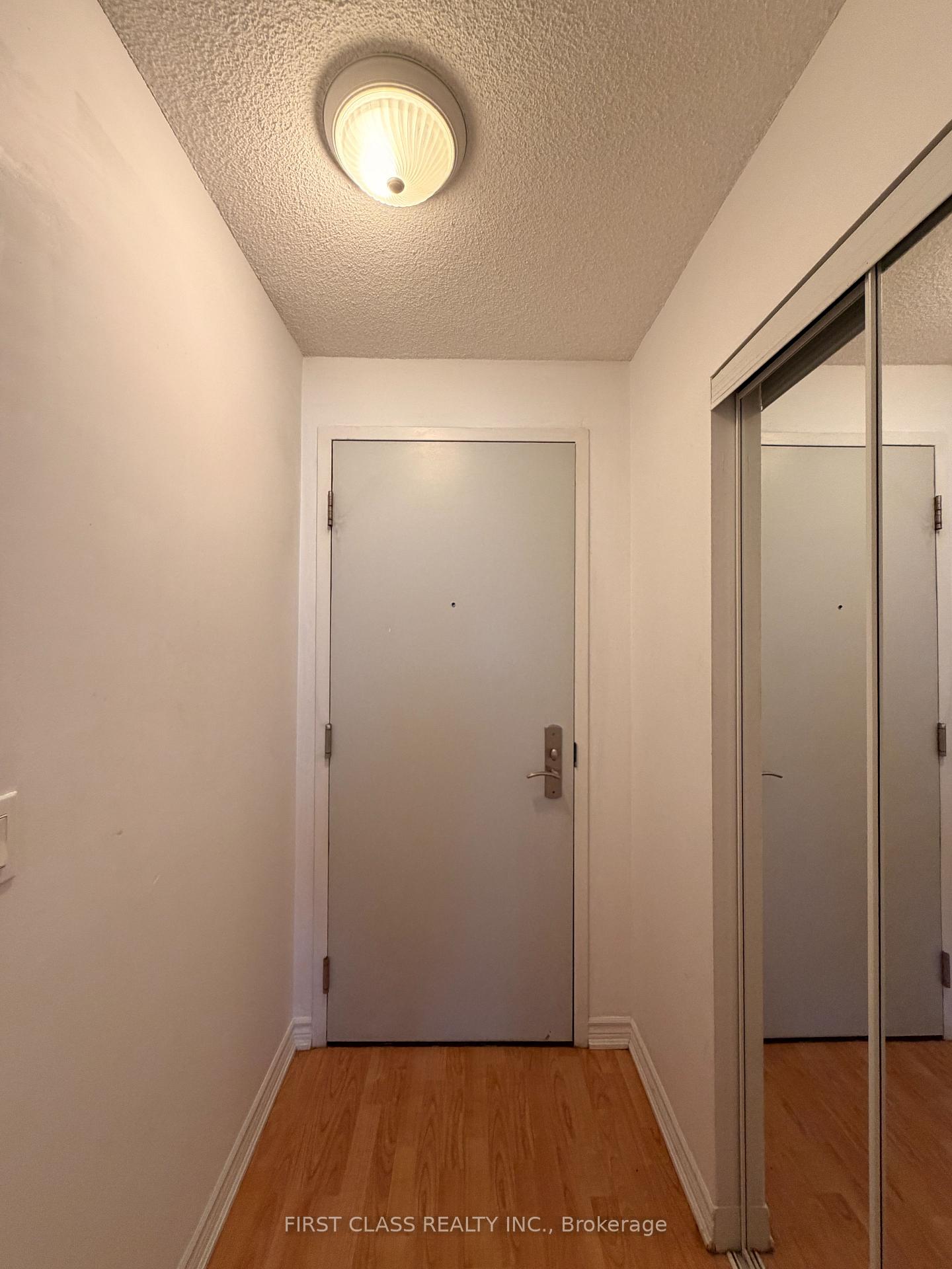 Photo 5 of Unit 2107, 761 Bay Street, Toronto, Bay Street Corridor — HOMEH