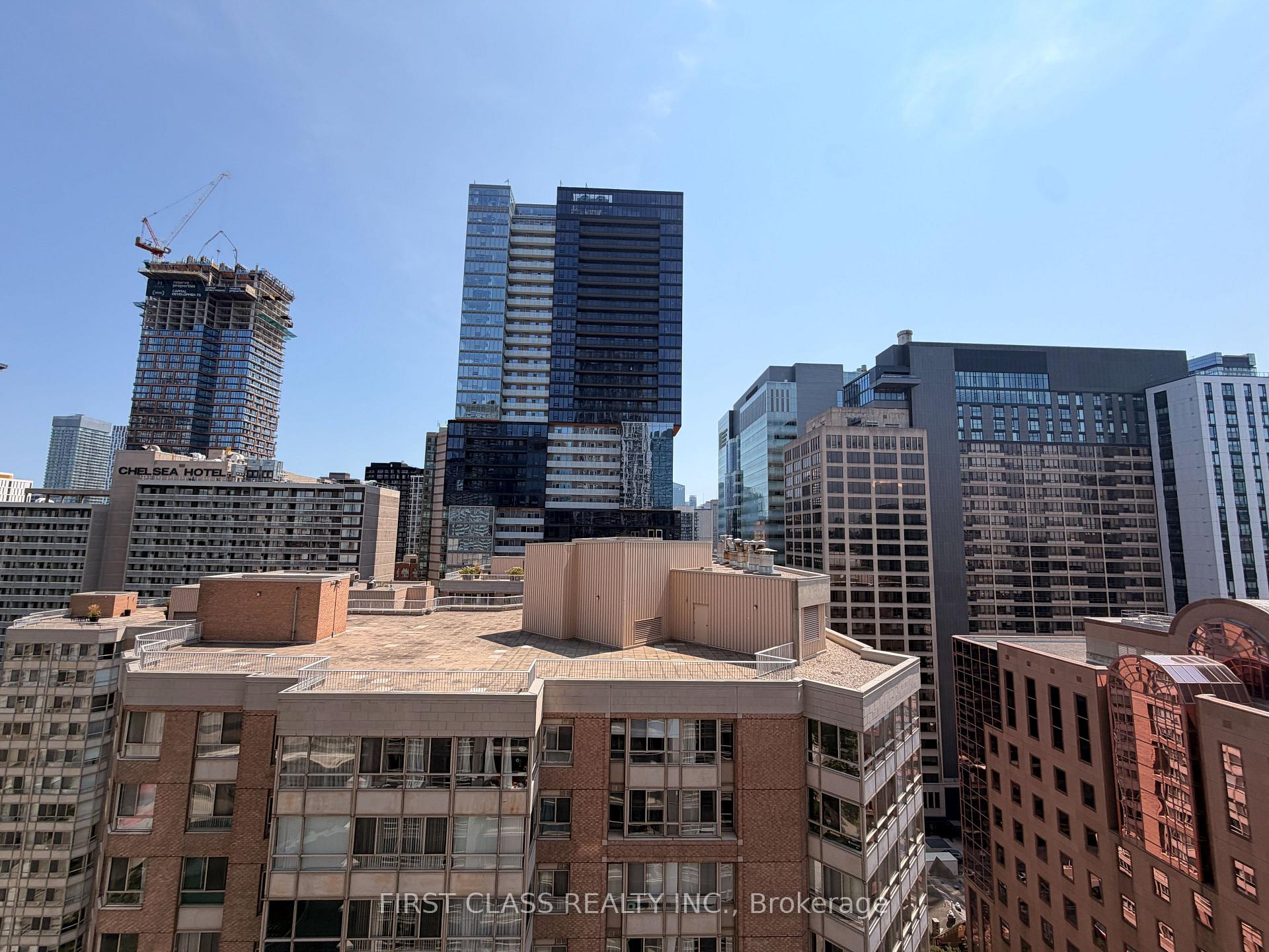 Photo 7 of Unit 2107, 761 Bay Street, Toronto, Bay Street Corridor — HOMEH