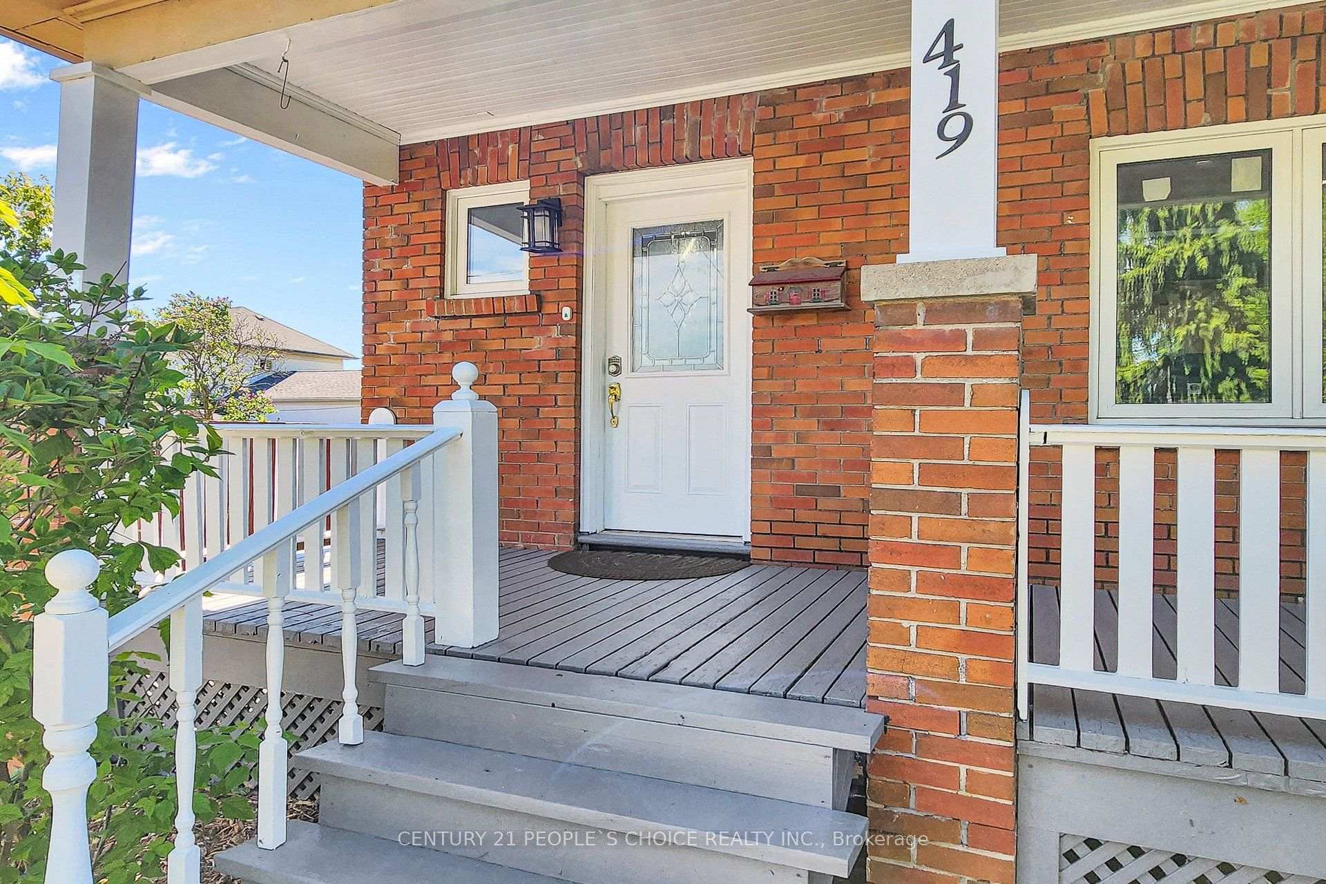 Photo 5 of 419 Adelaide Avenue W, Oshawa, McLaughlin — HOMEH