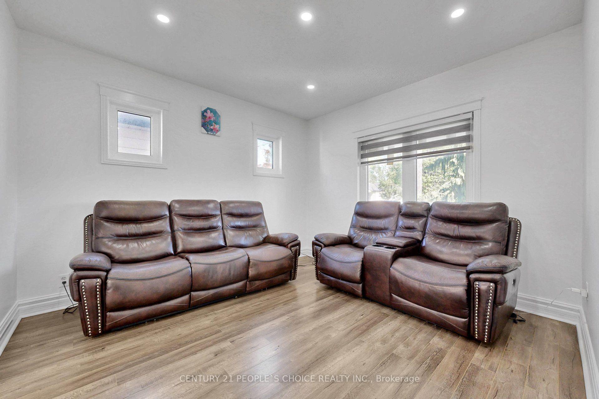Photo 11 of 419 Adelaide Avenue W, Oshawa, McLaughlin — HOMEH