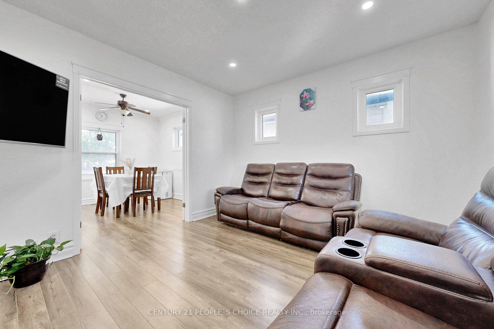 Photo 13 of 419 Adelaide Avenue W, Oshawa, McLaughlin — HOMEH