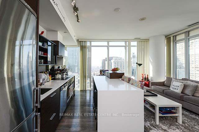 Photo 6 of Unit 2507, 75 St Nicholas Street, Toronto, Bay Street Corridor — HOMEH